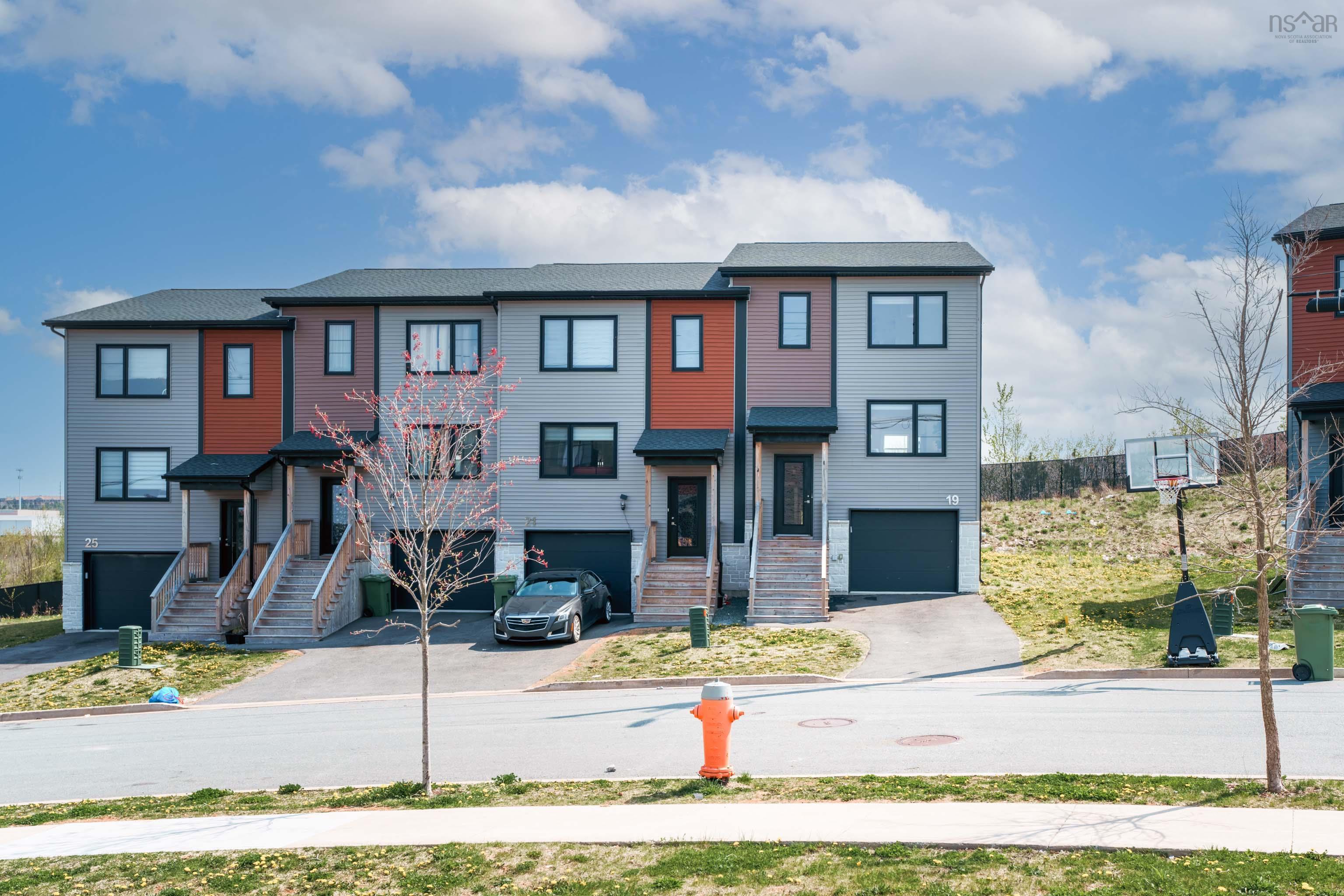 Thumbnail image for 19 Flatrock Crescent MLS<sup>®</sup> 202611634