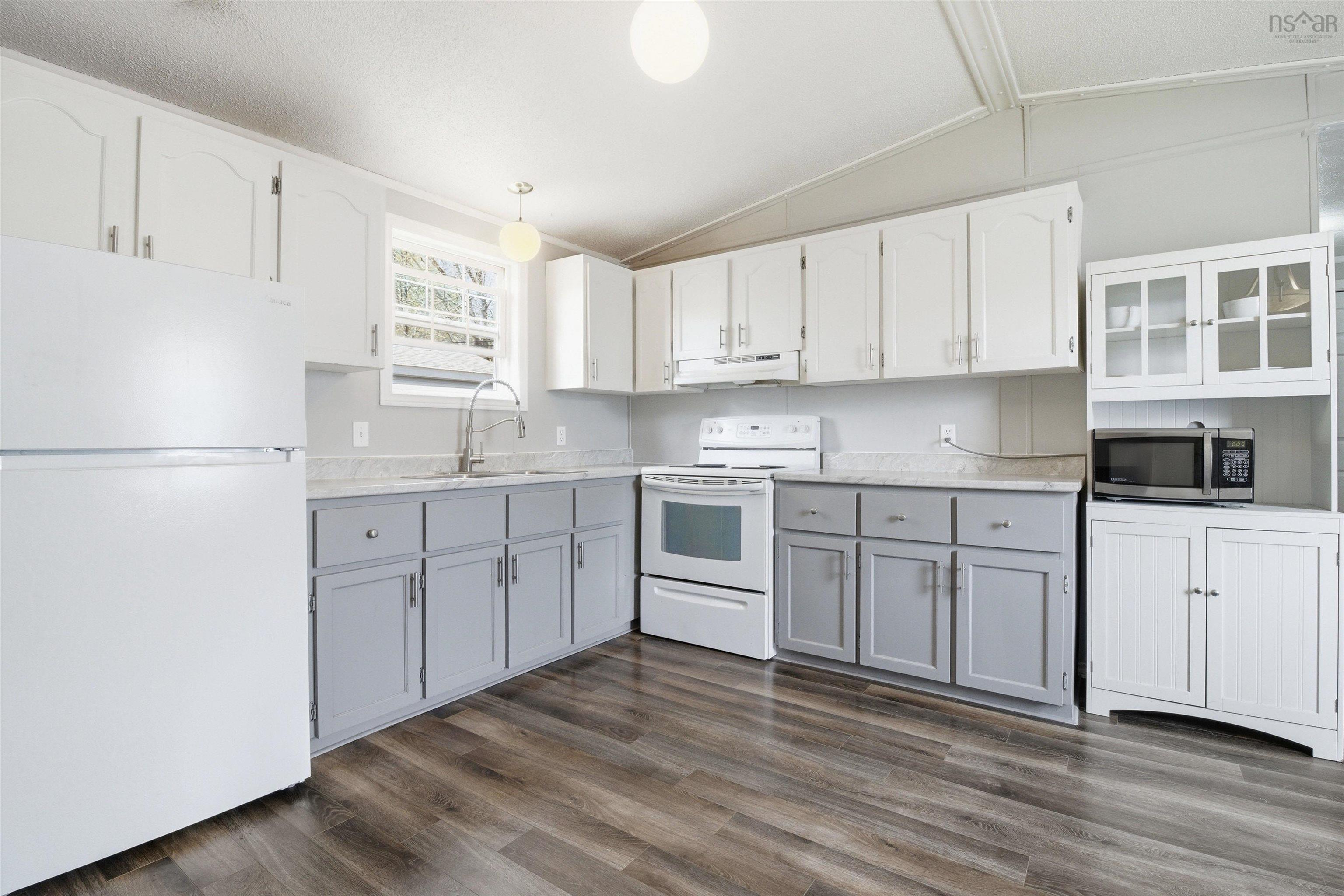 View image 10