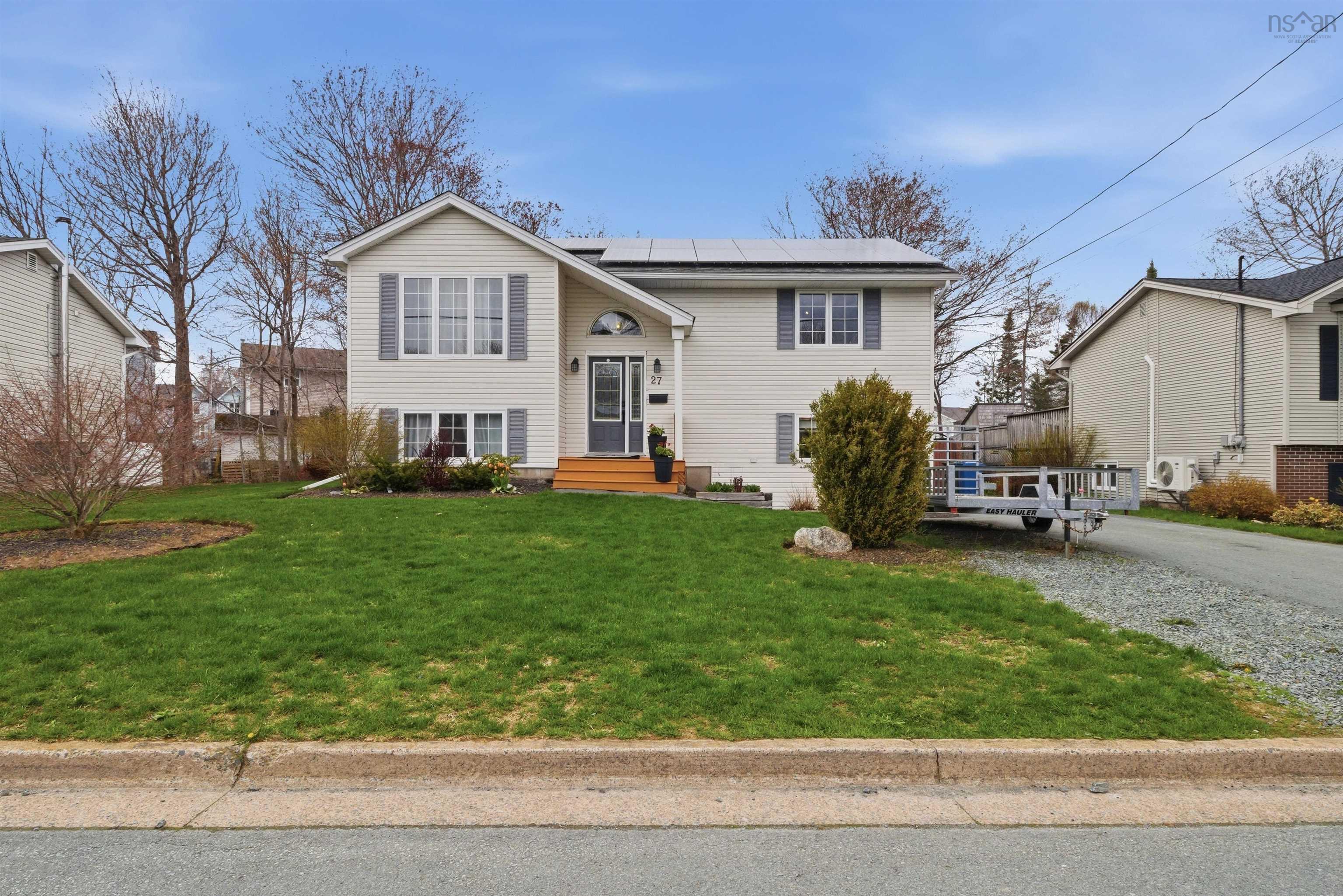 Thumbnail image for 27 Ashdale Crescent MLS<sup>®</sup> 202611660