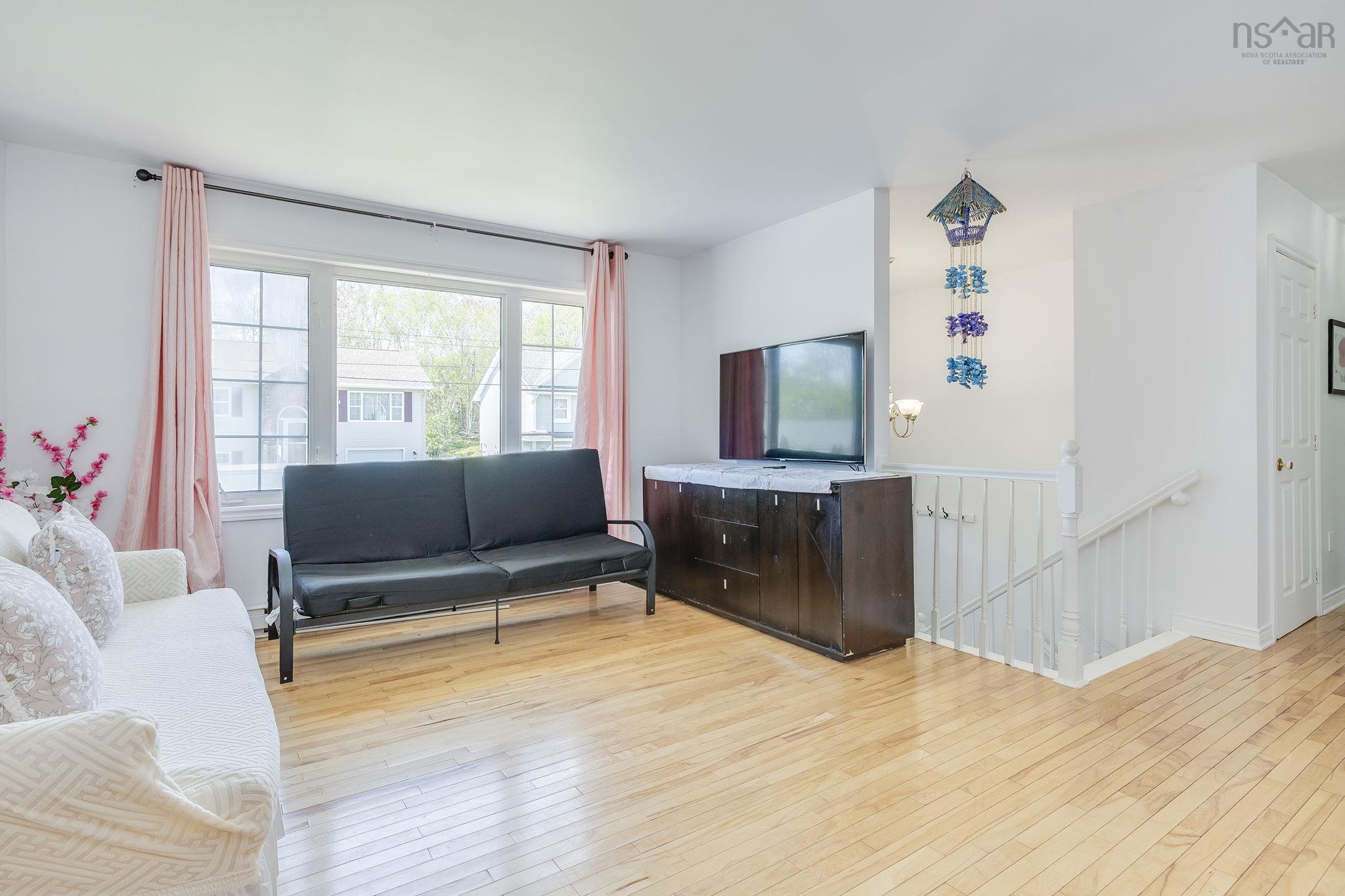 View image 9