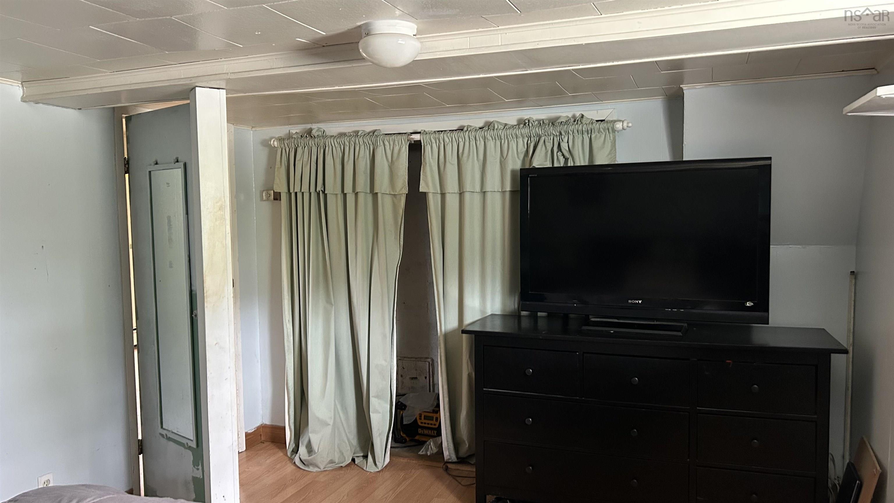 View image 15