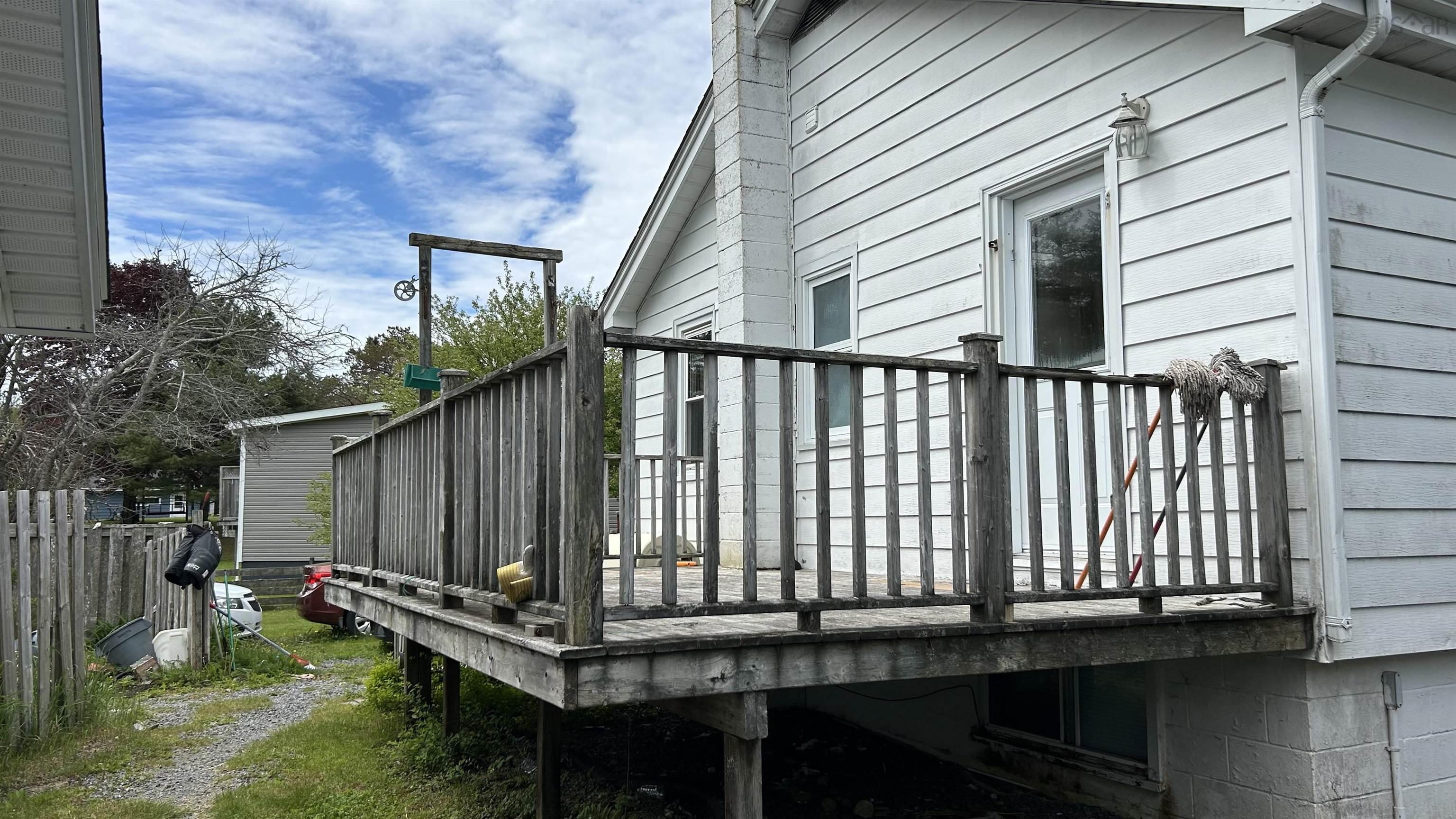 View image 18