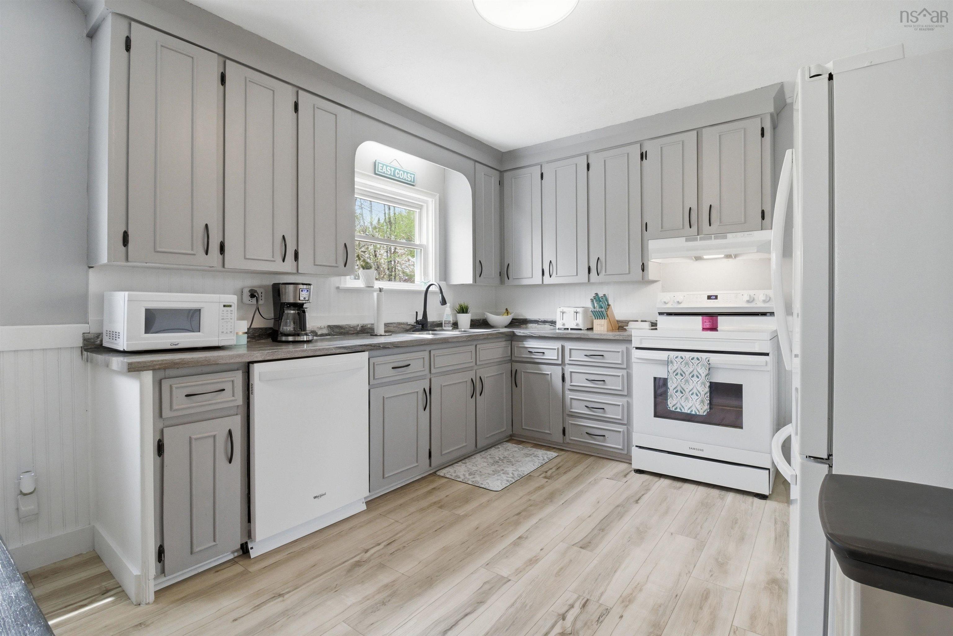 View image 11