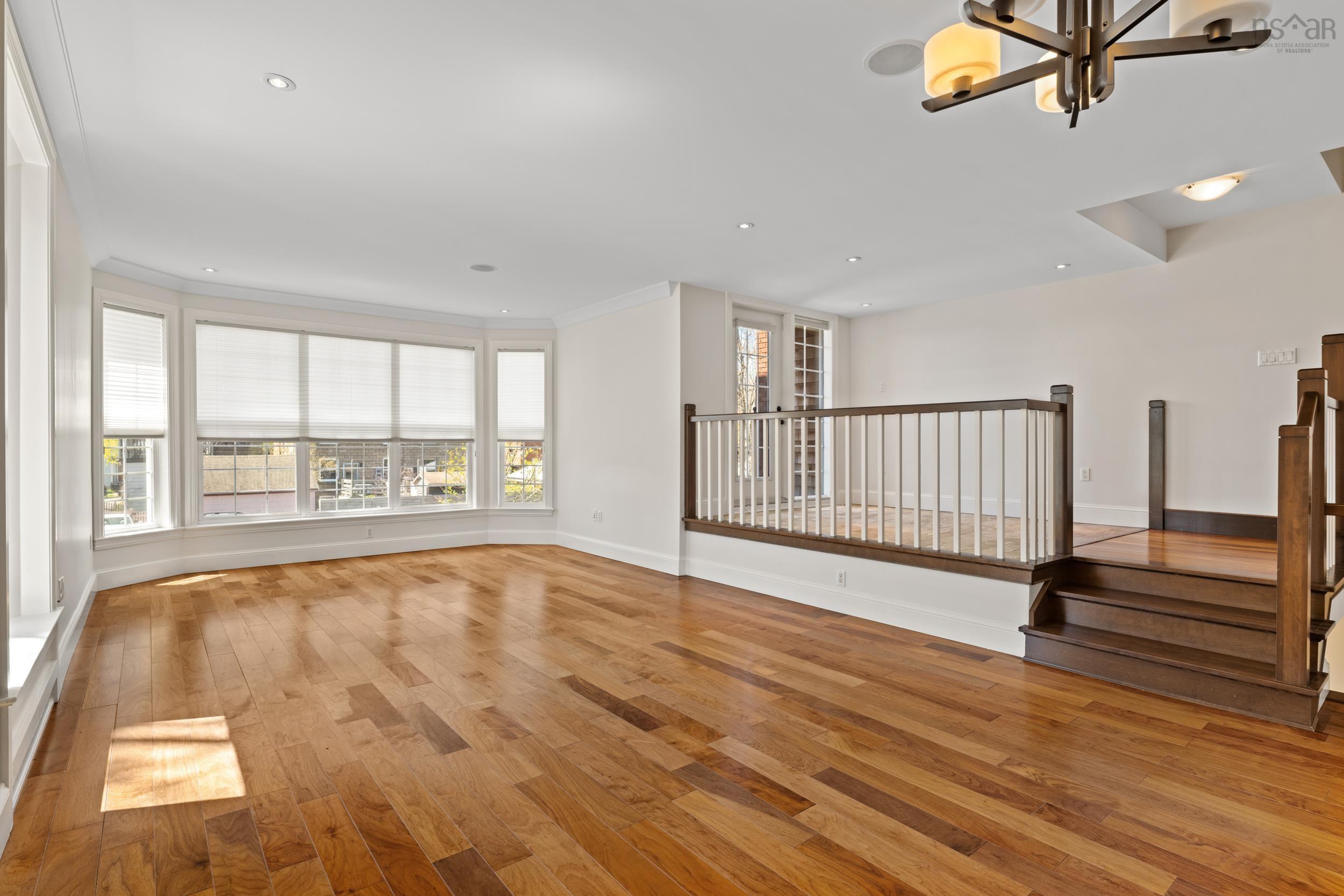View image 9