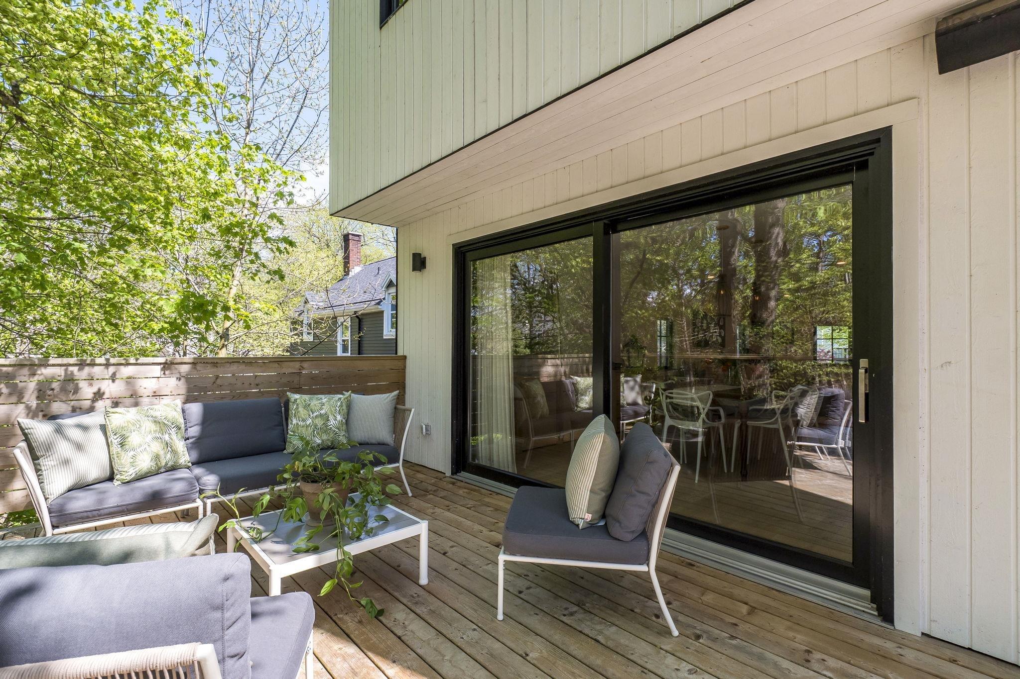 View image 18