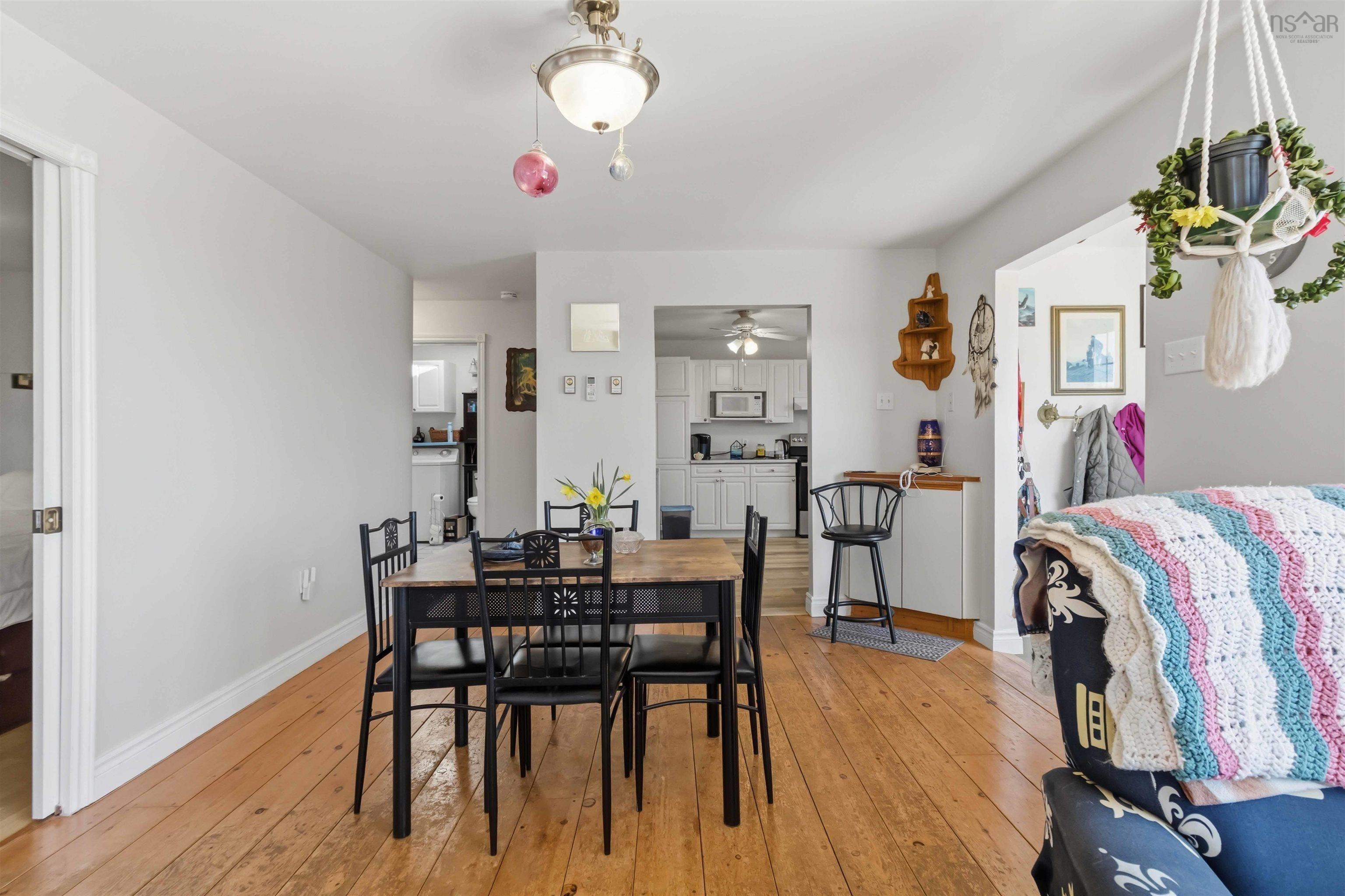 View image 18