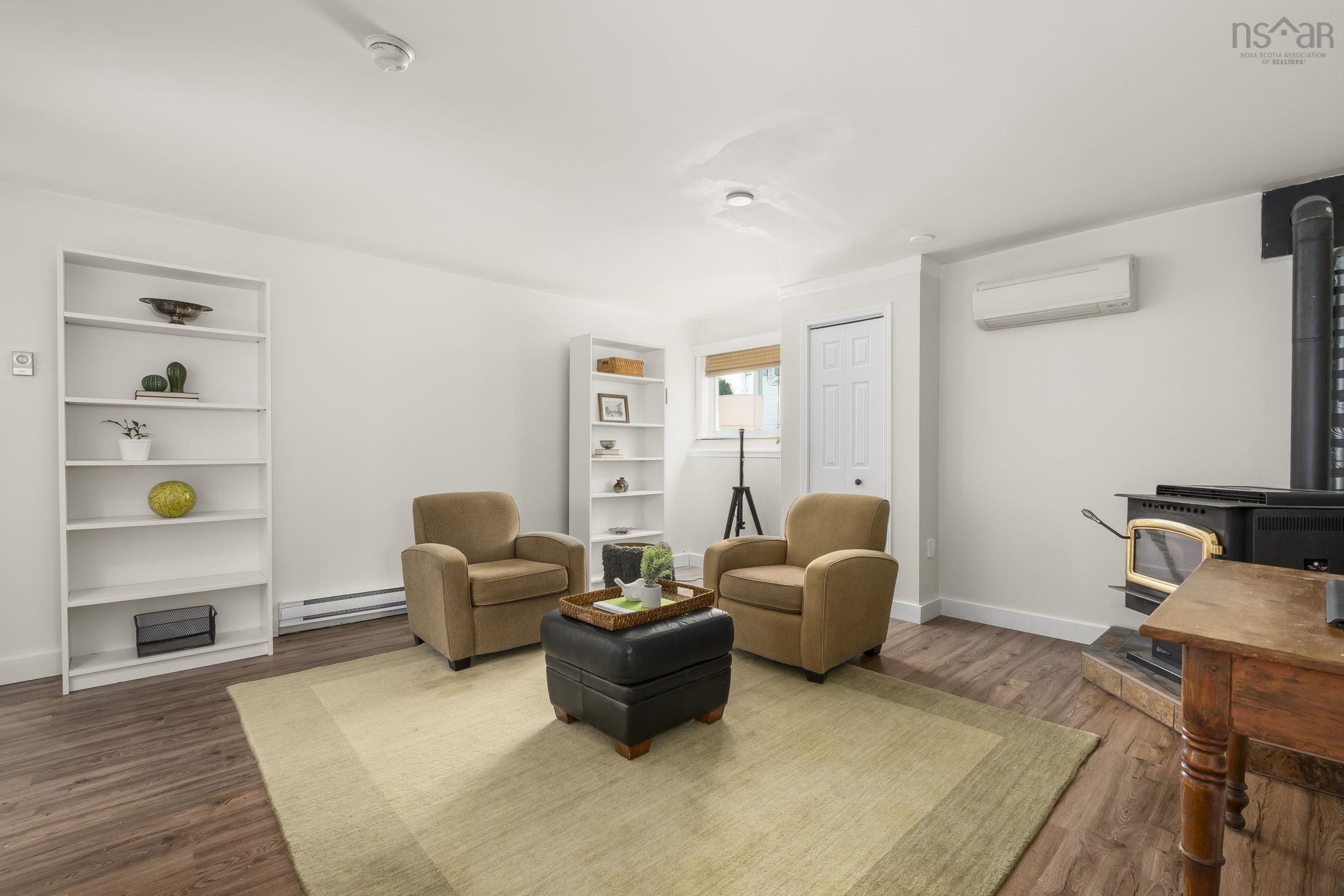 View image 18