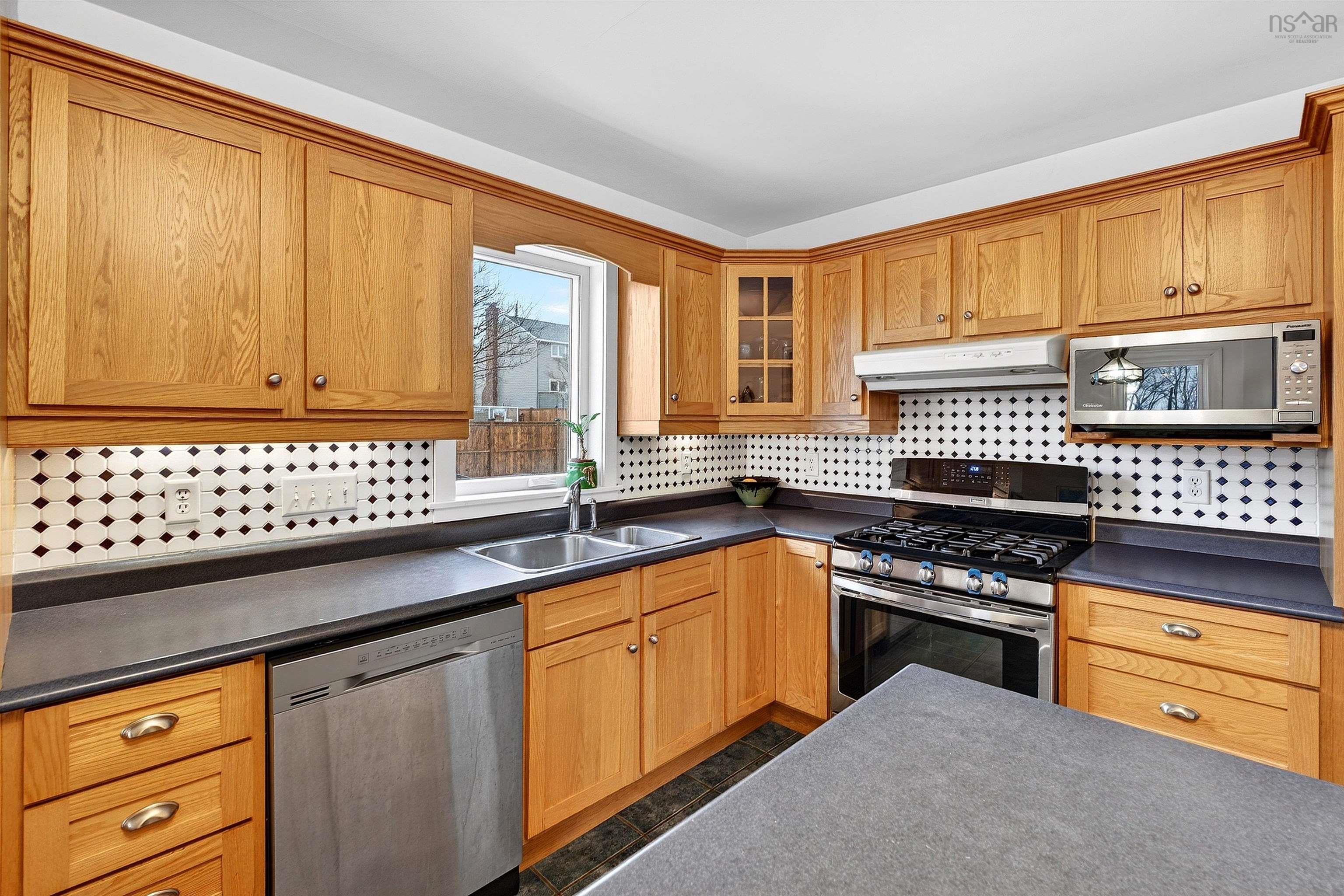 View image 16