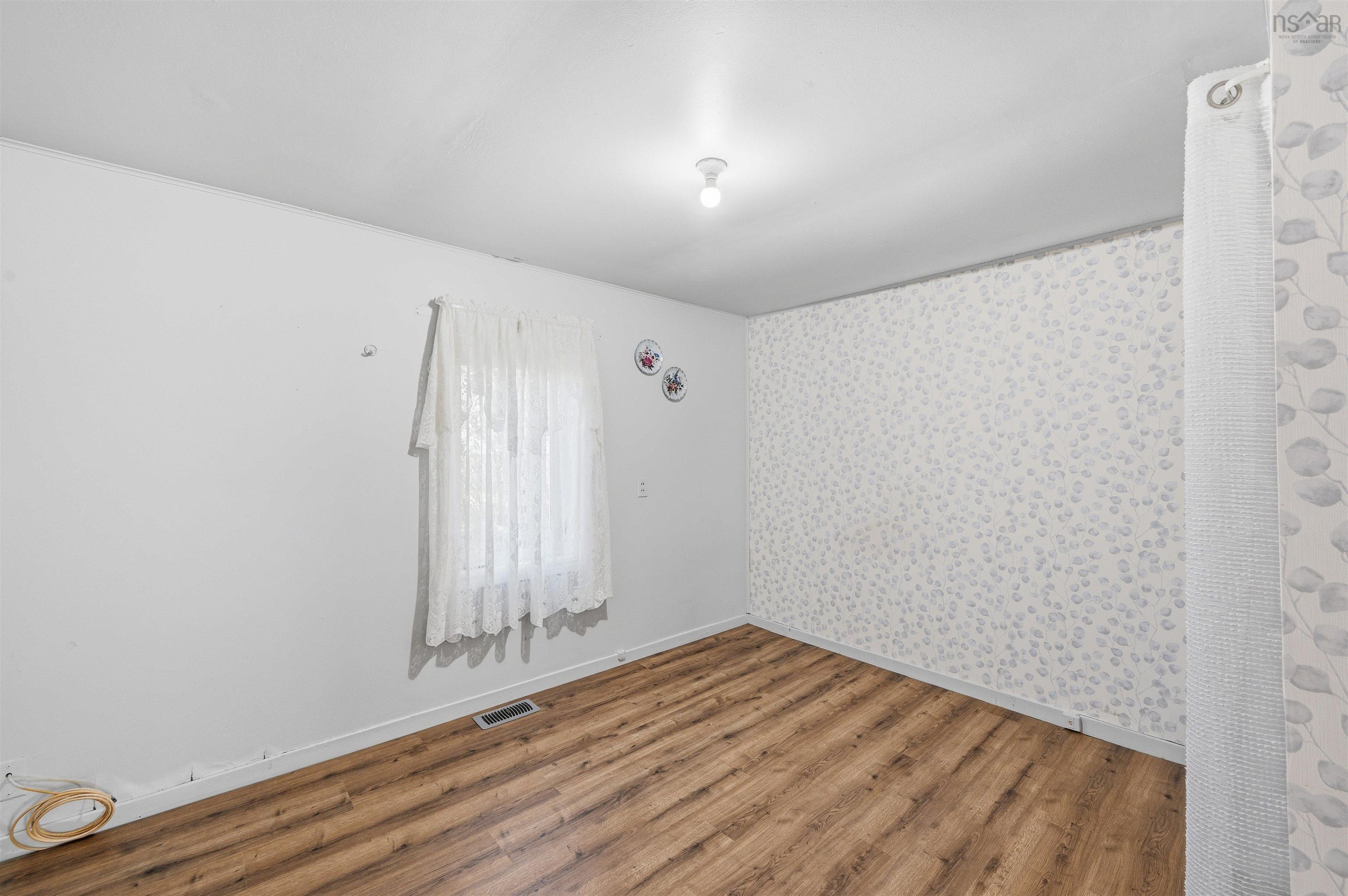 View image 18