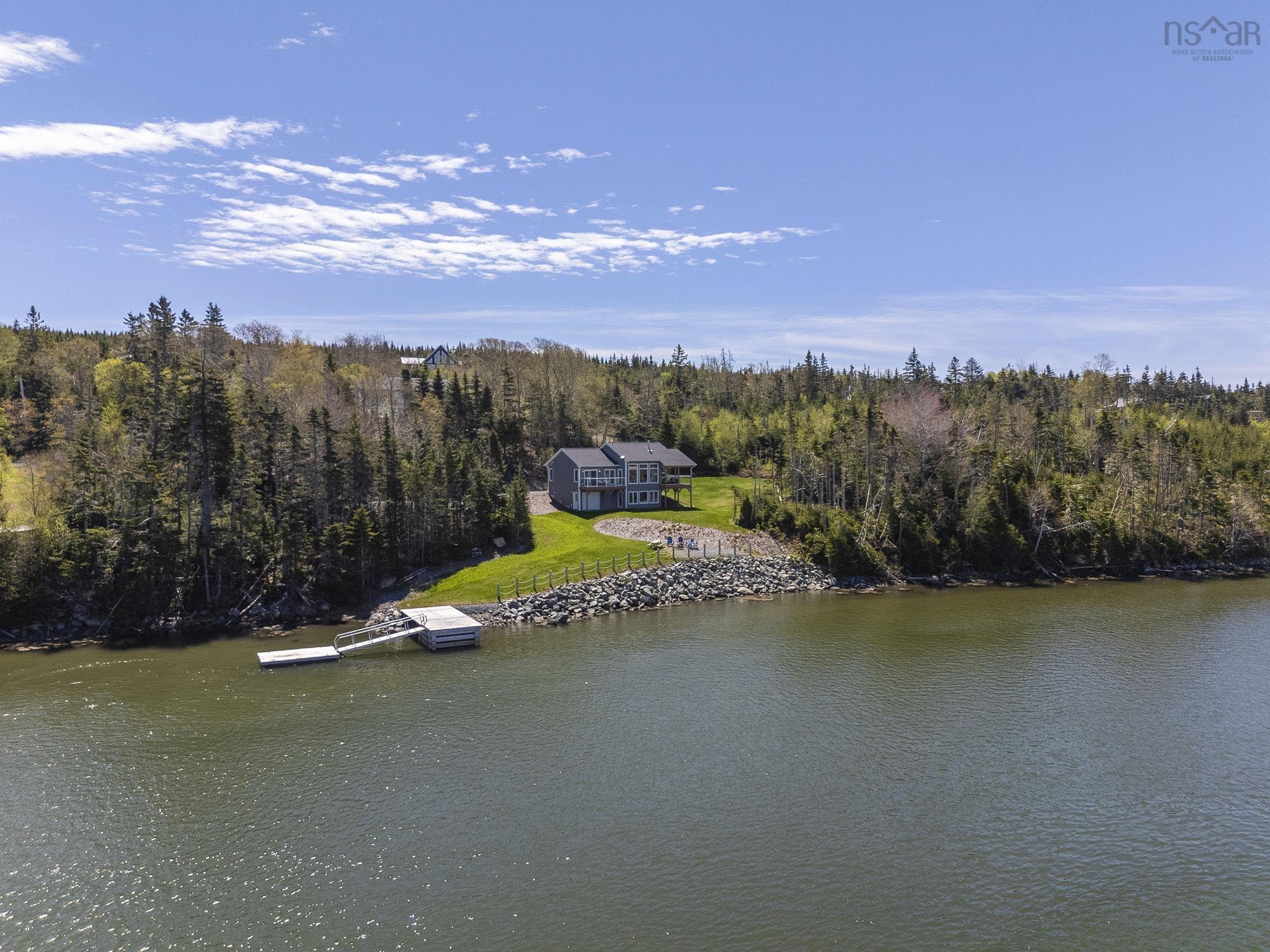 Thumbnail image for 1390 East Petpeswick Road MLS<sup>®</sup> 202612041