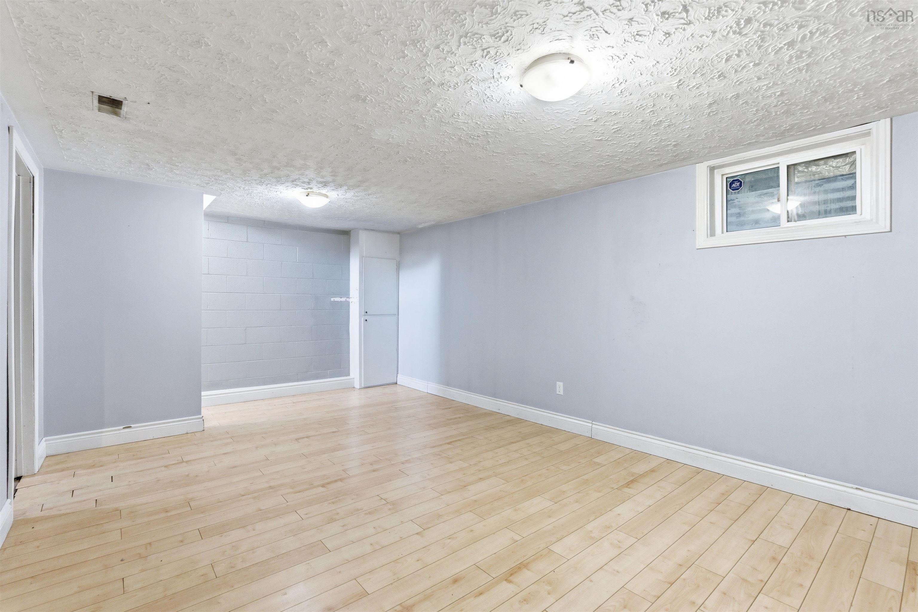 View image 18