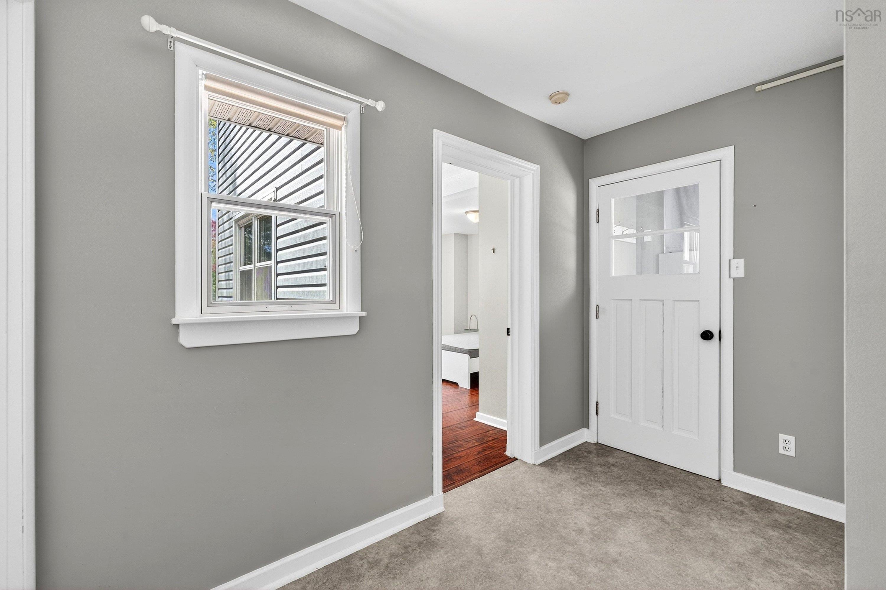 View image 18