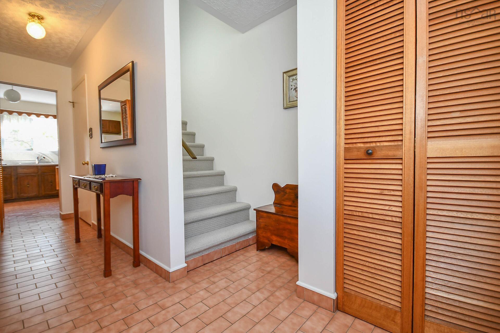 View image 18