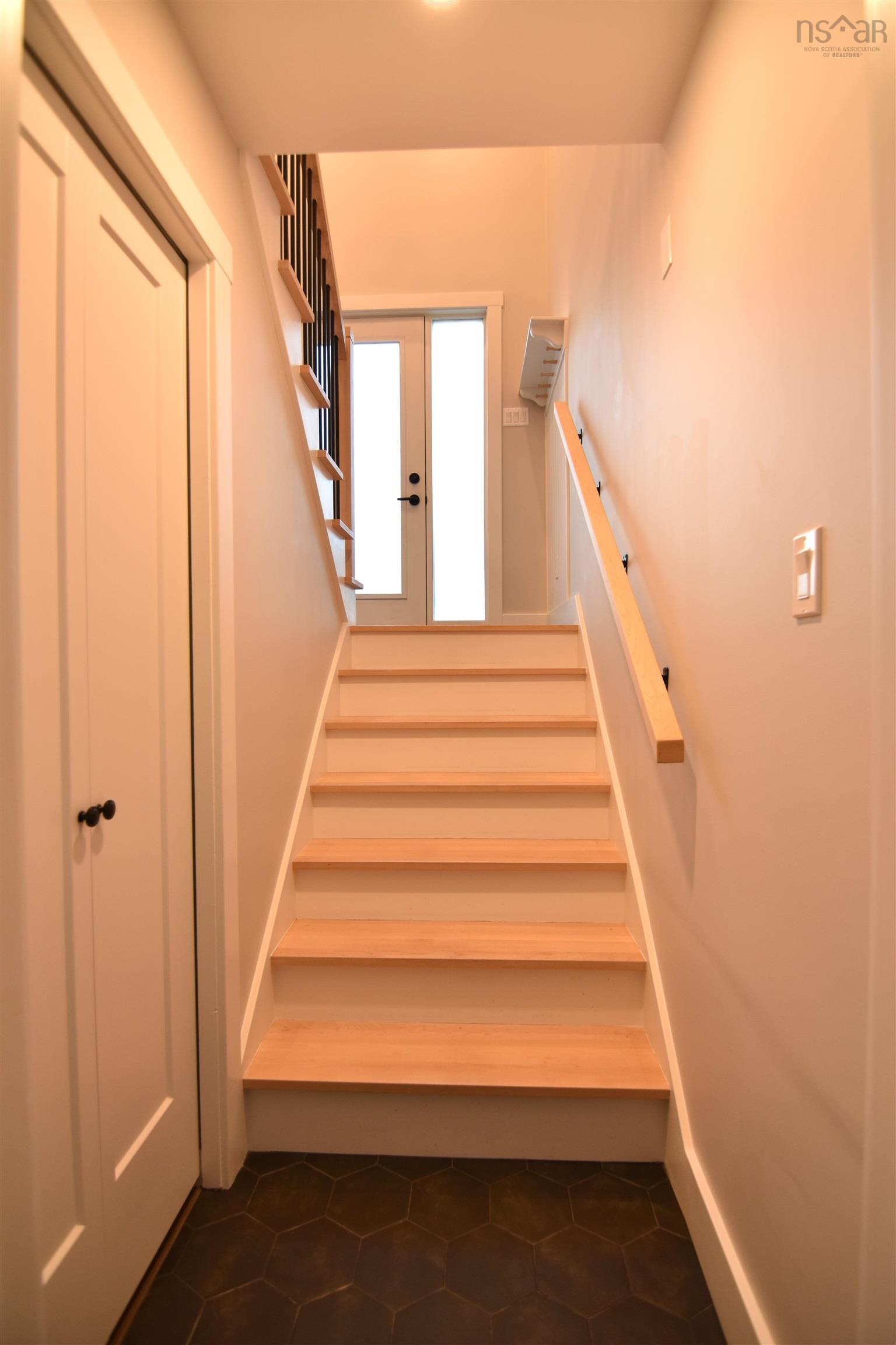 View image 18