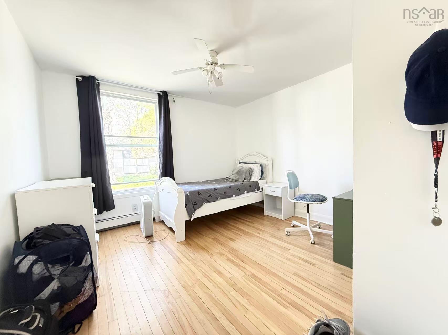 View image 11