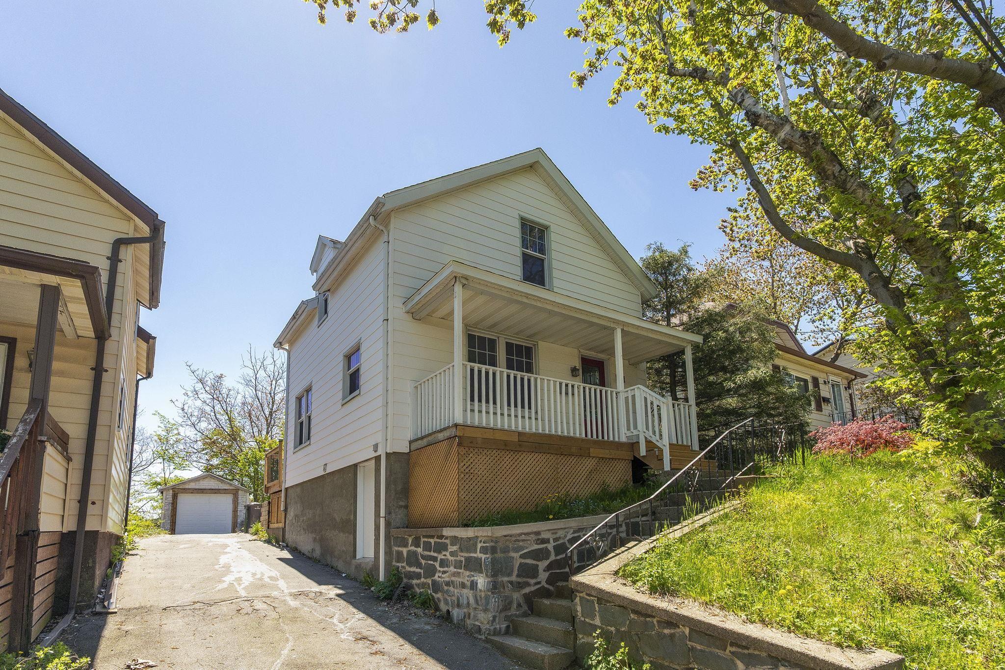 Thumbnail image for 30 Main Avenue MLS<sup>®</sup> 202612176