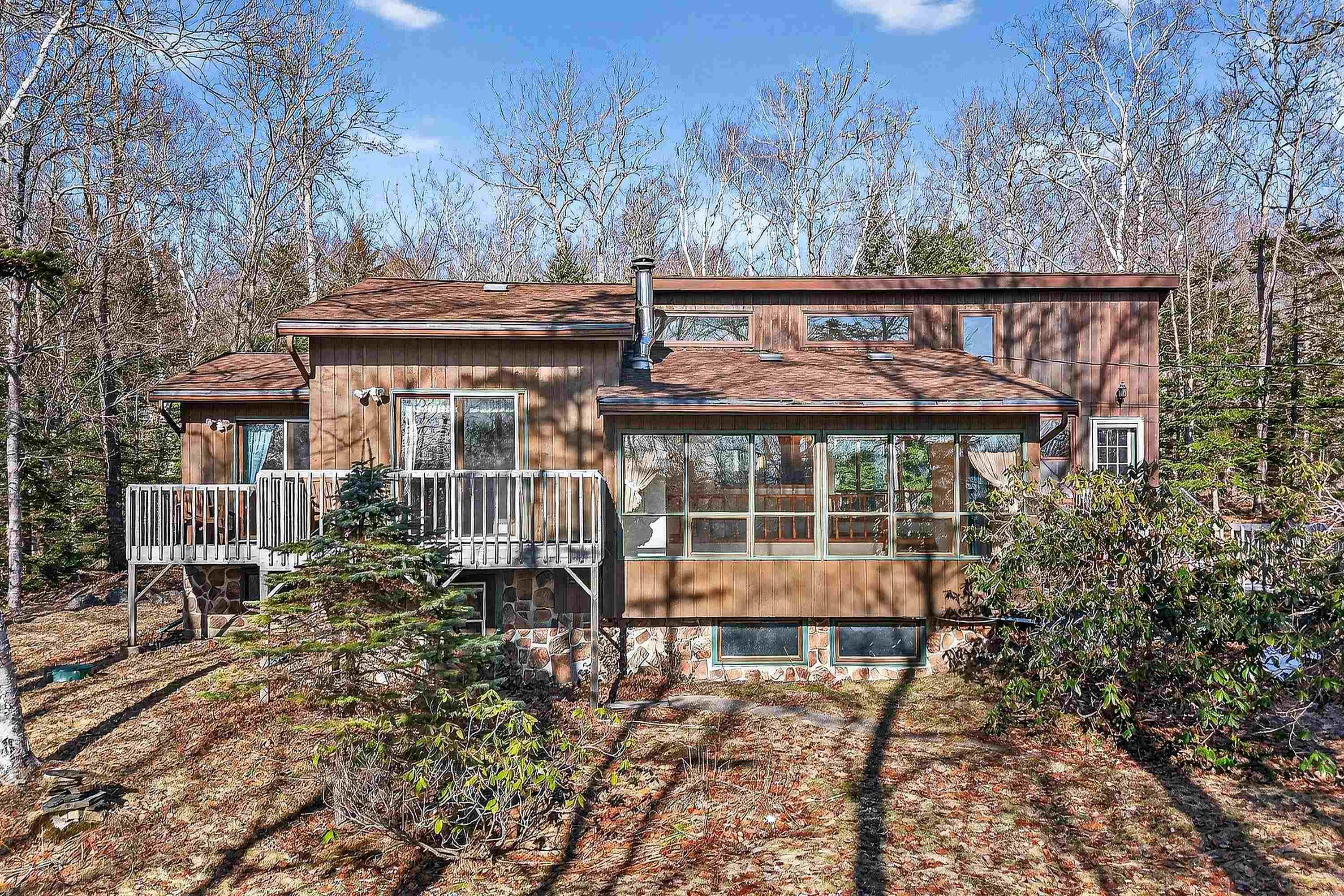 Thumbnail image for 122 Windsor Drive MLS<sup>®</sup> 202612202