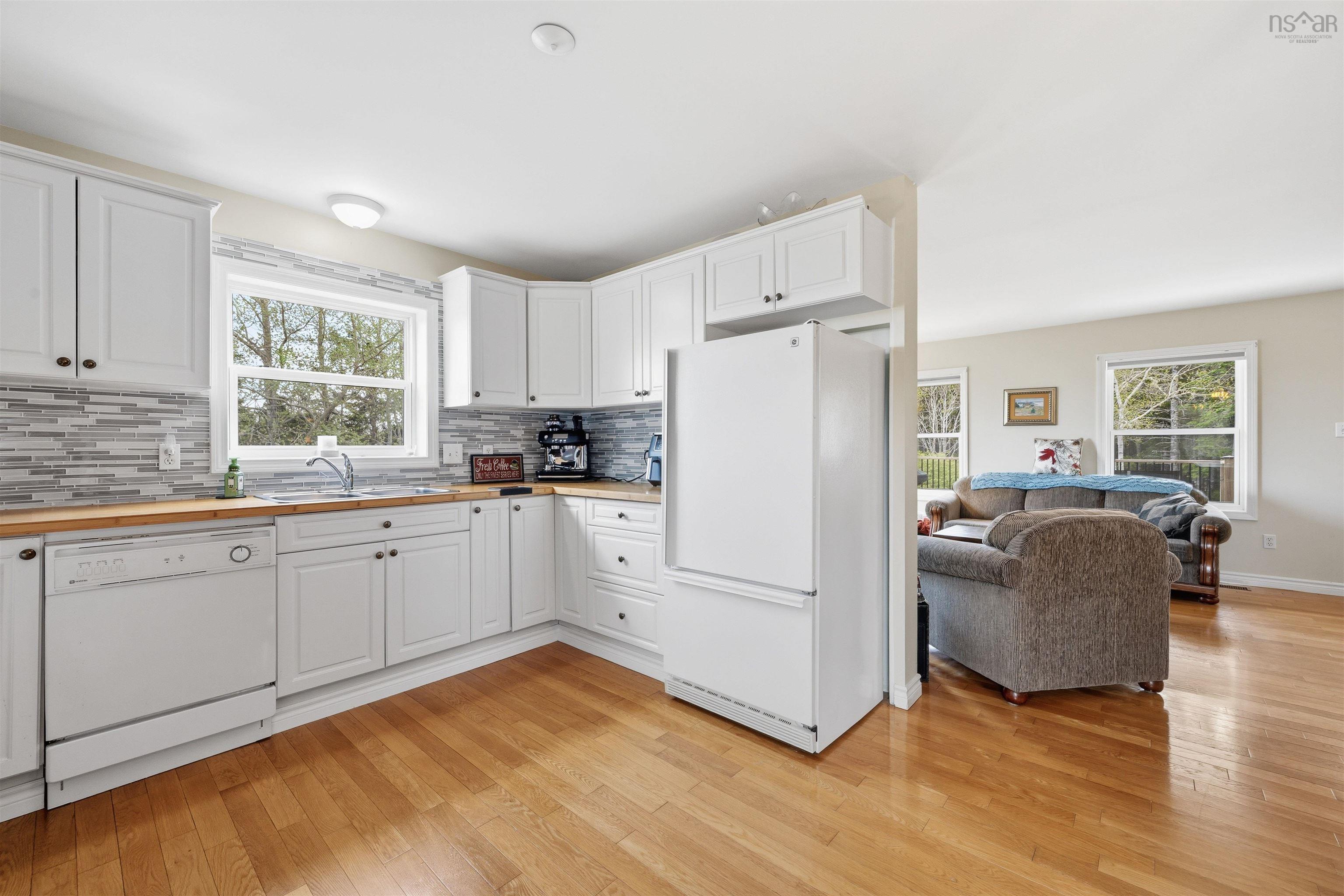 View image 16