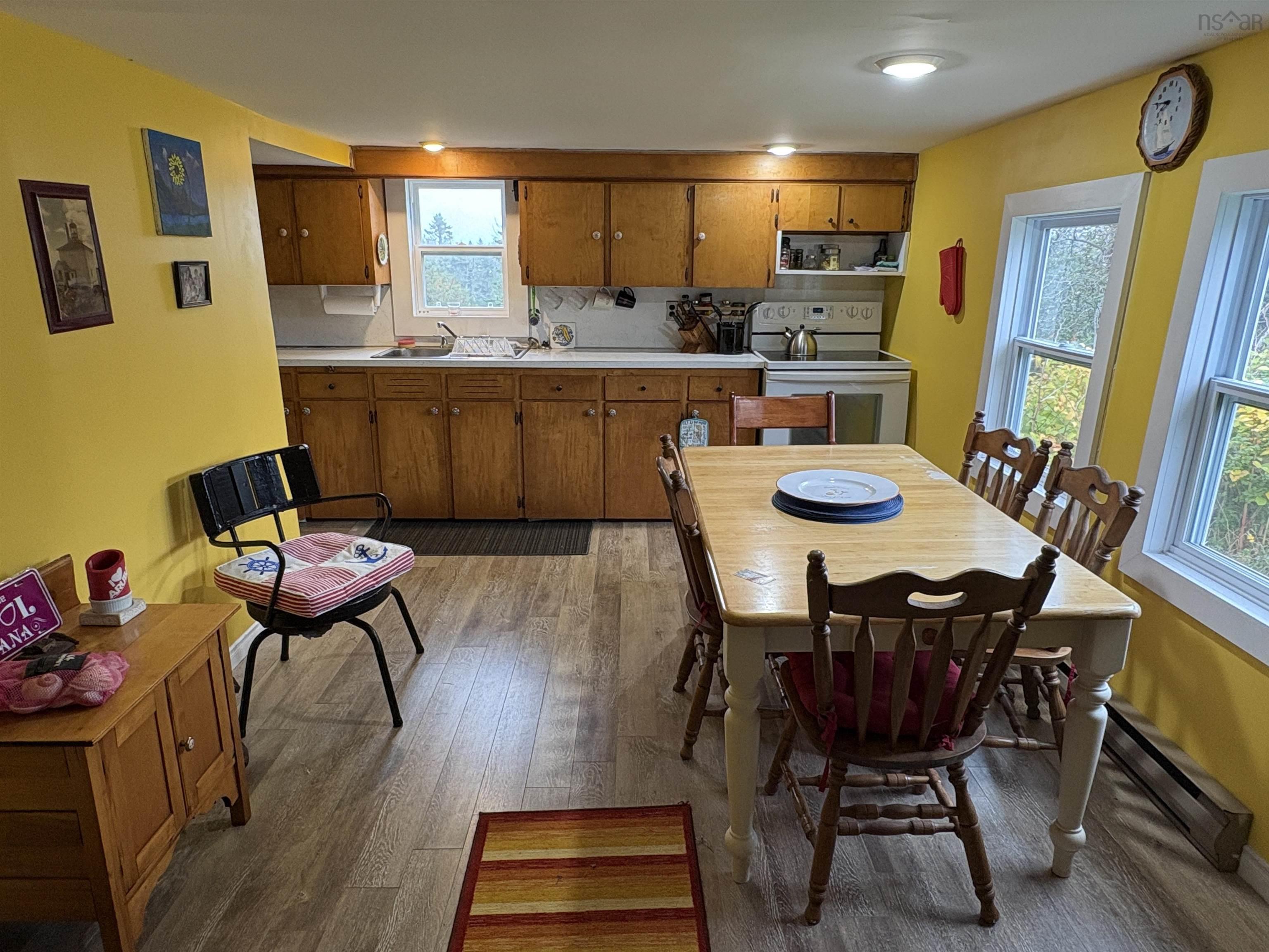 View image 9