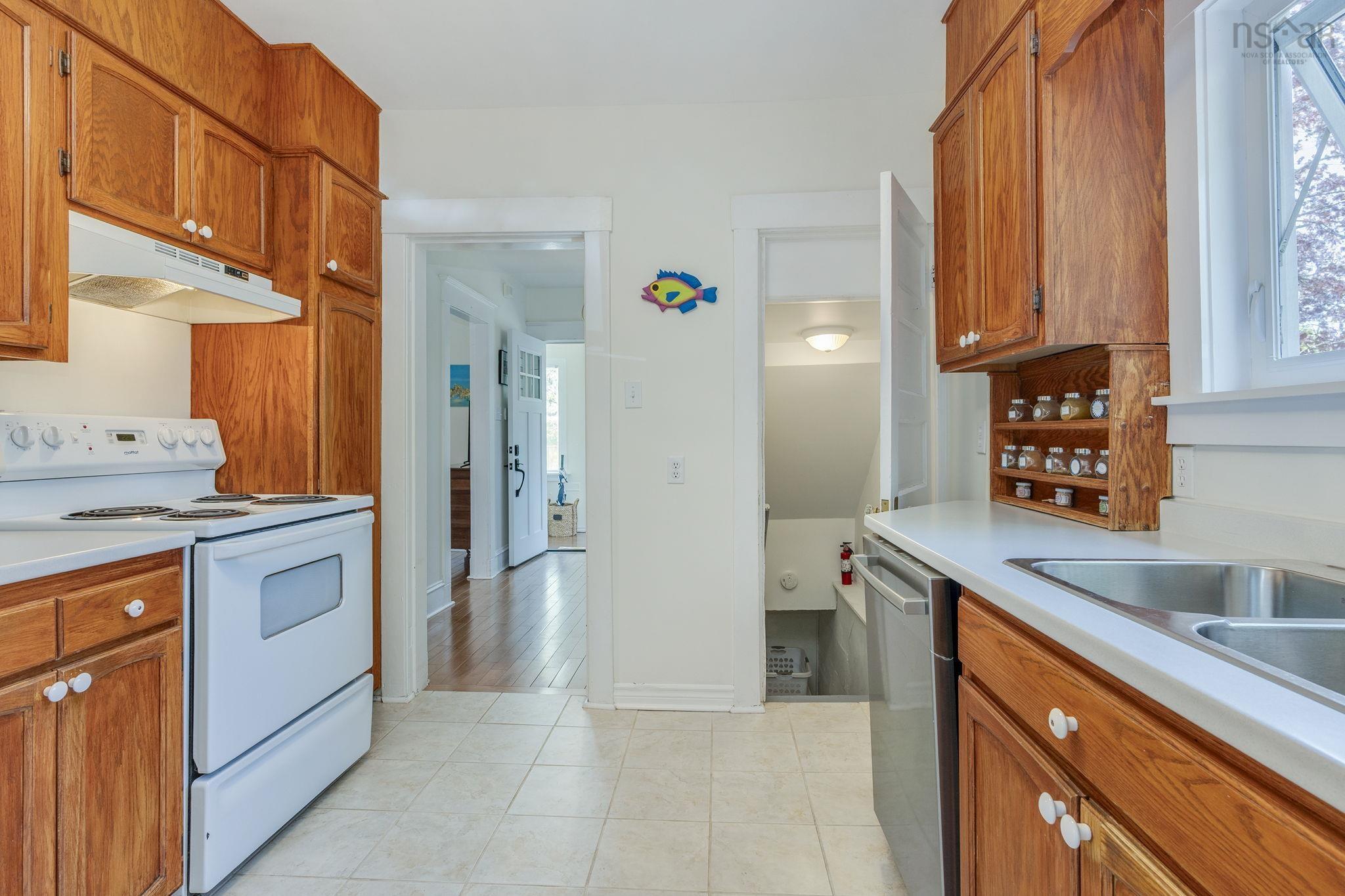 View image 12