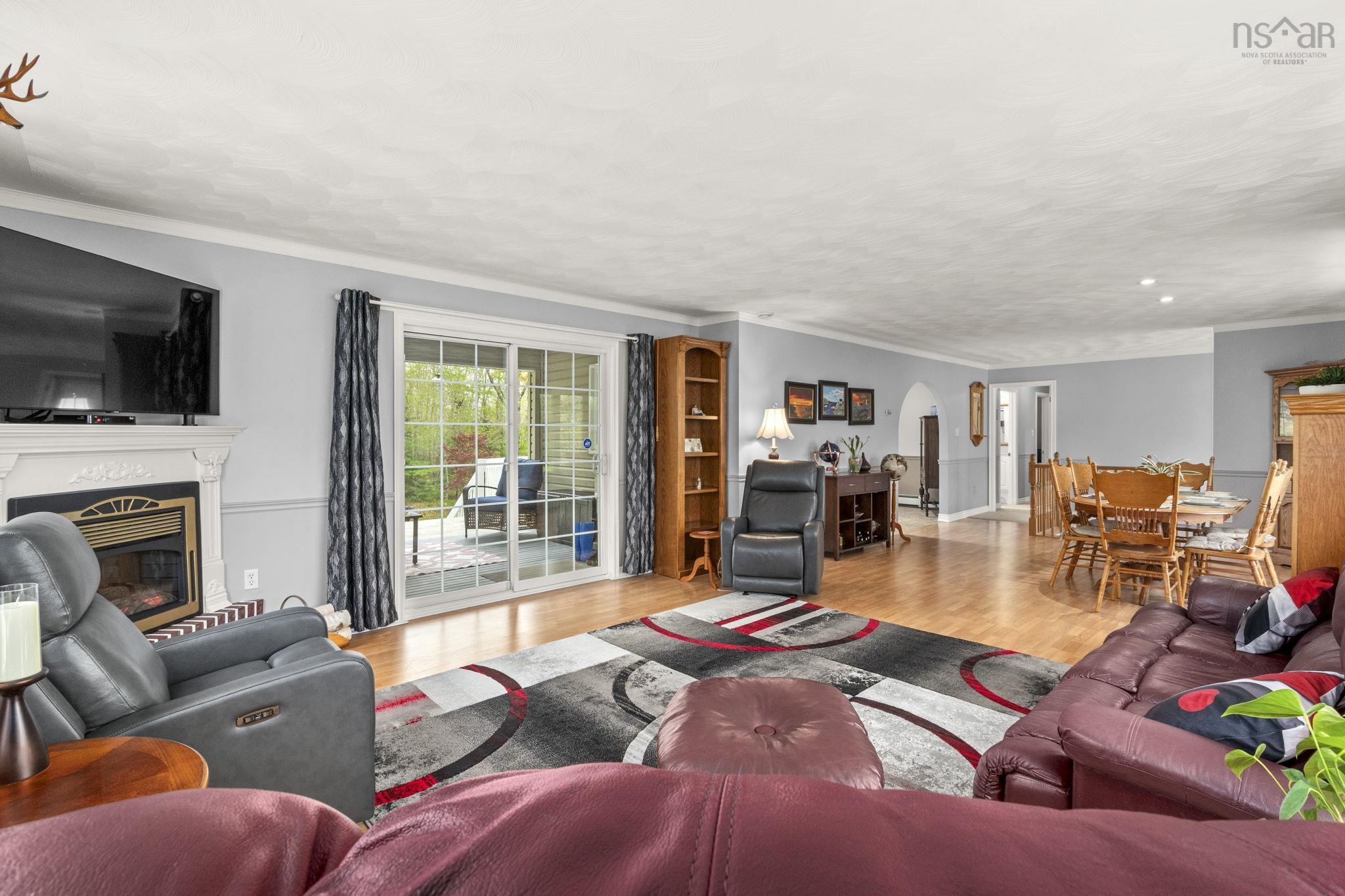 View image 11