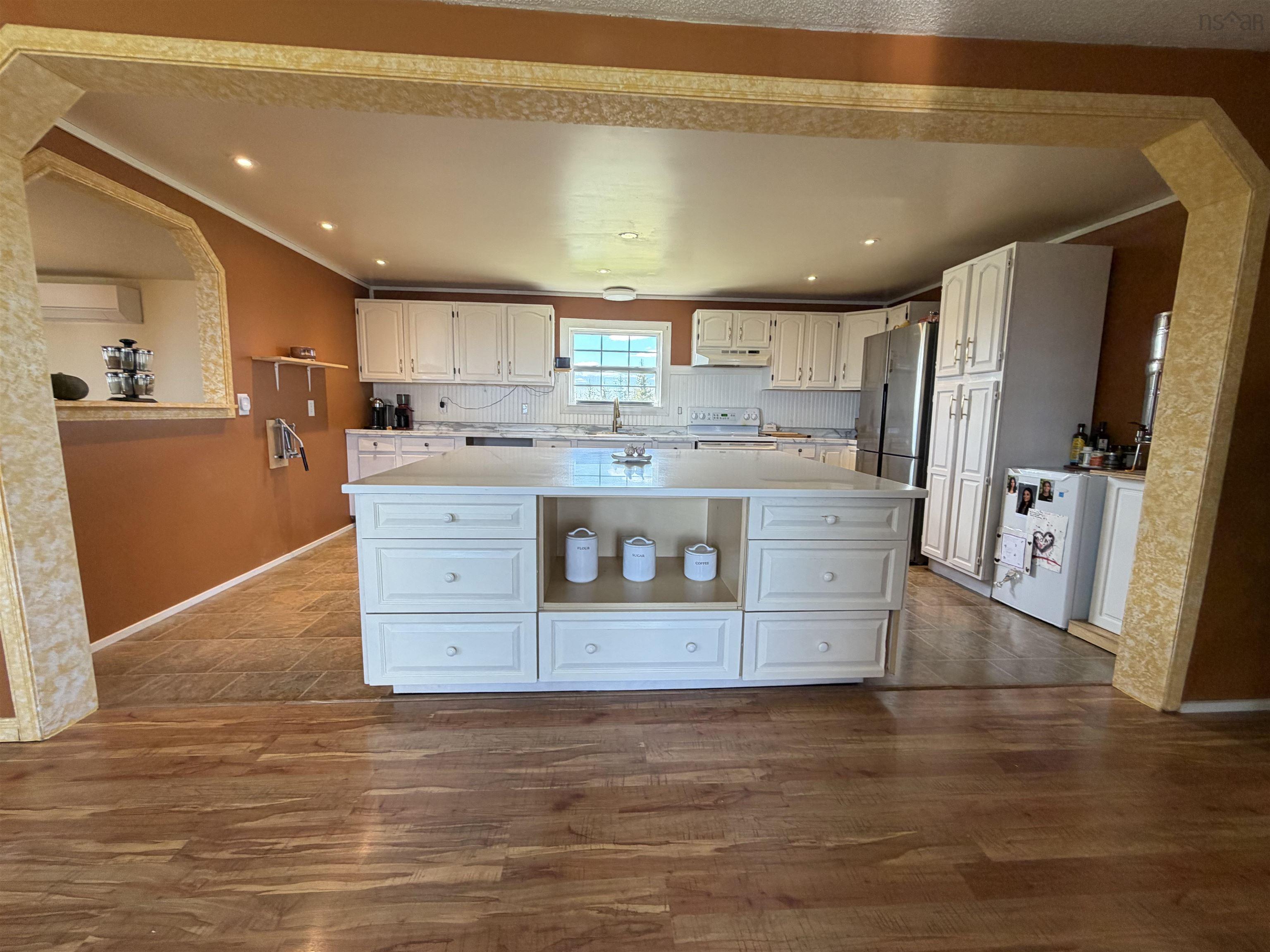 View image 25