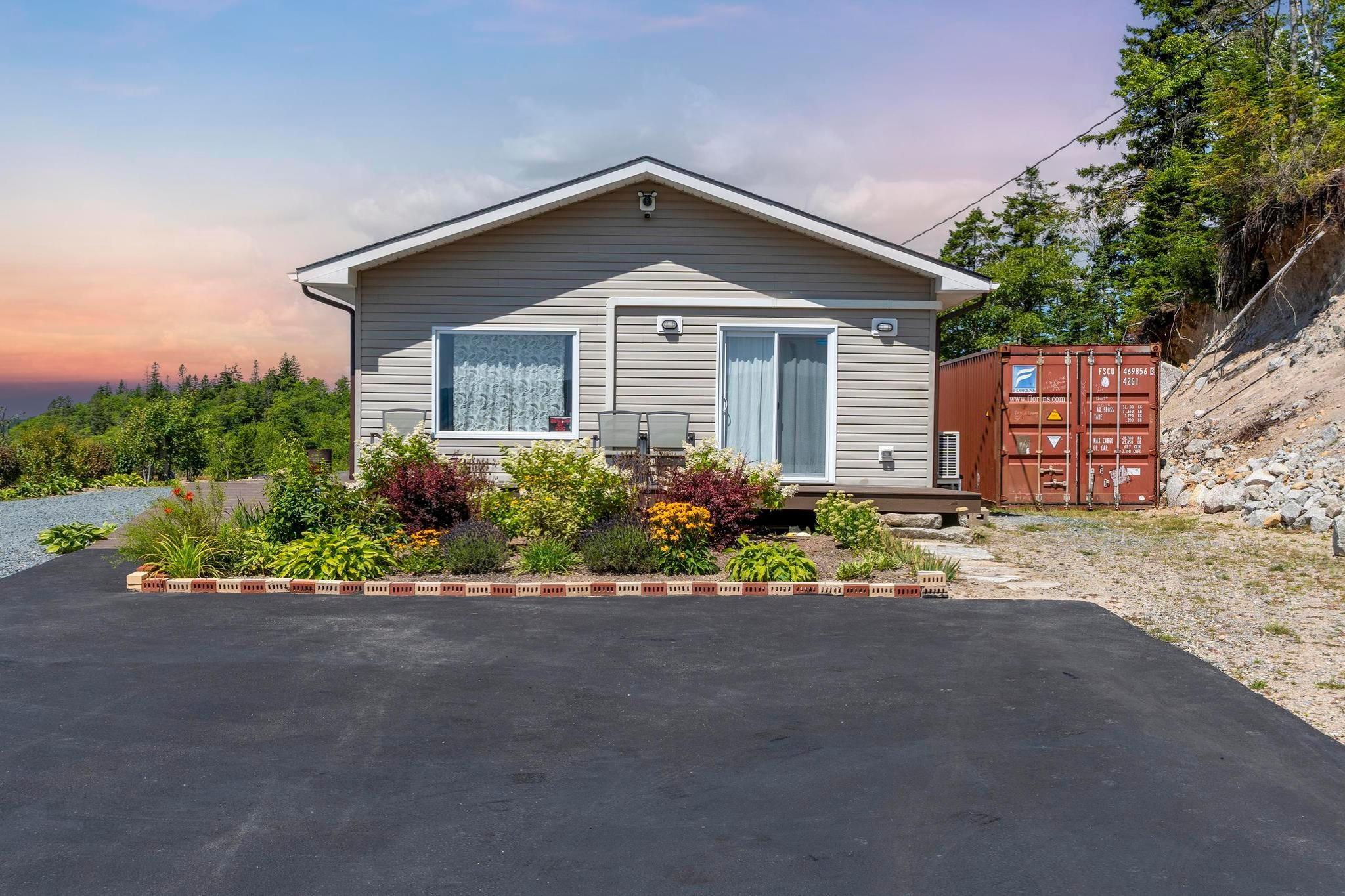 Thumbnail image for 166 Hillside Drive MLS<sup>®</sup> 202612330