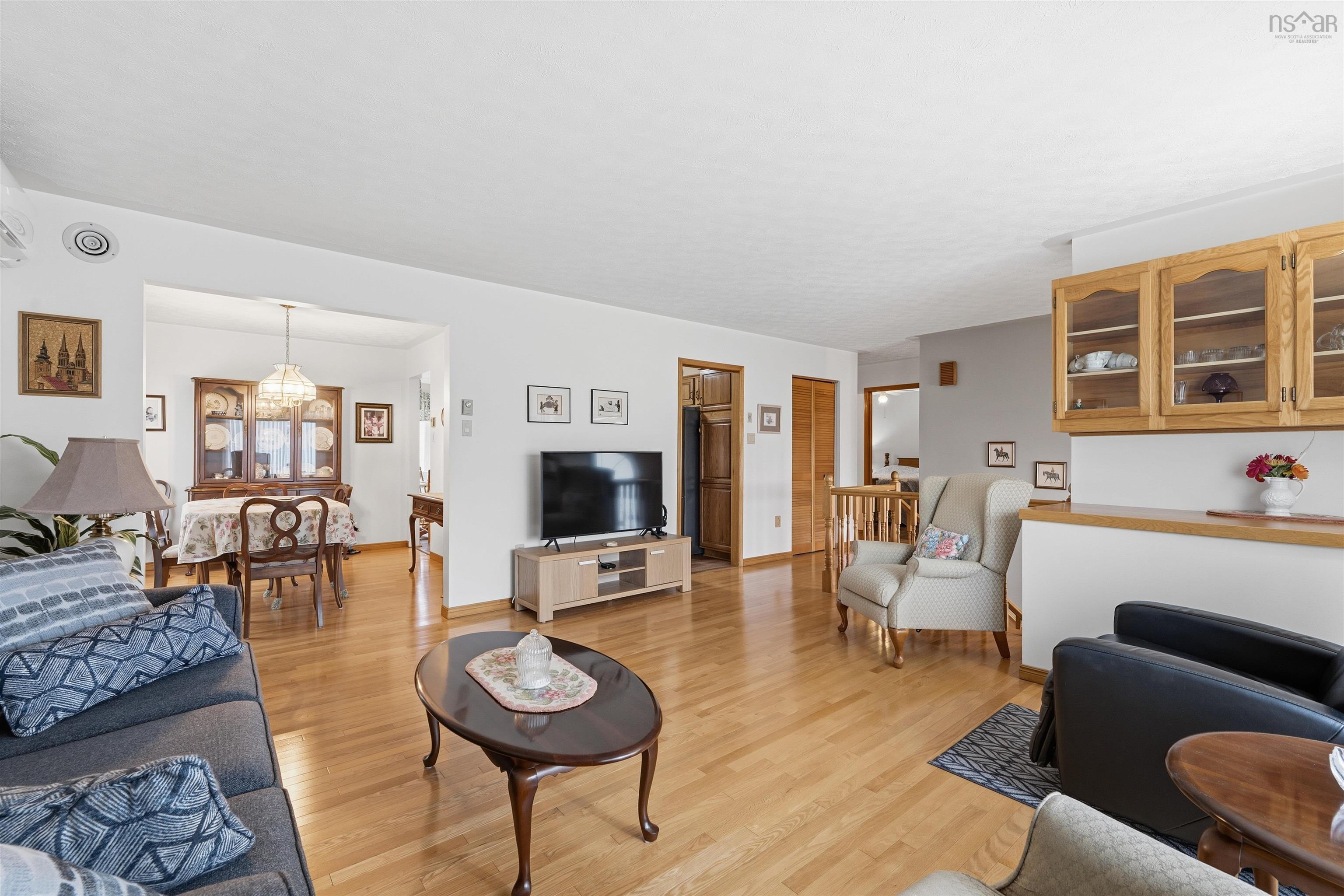 View image 8