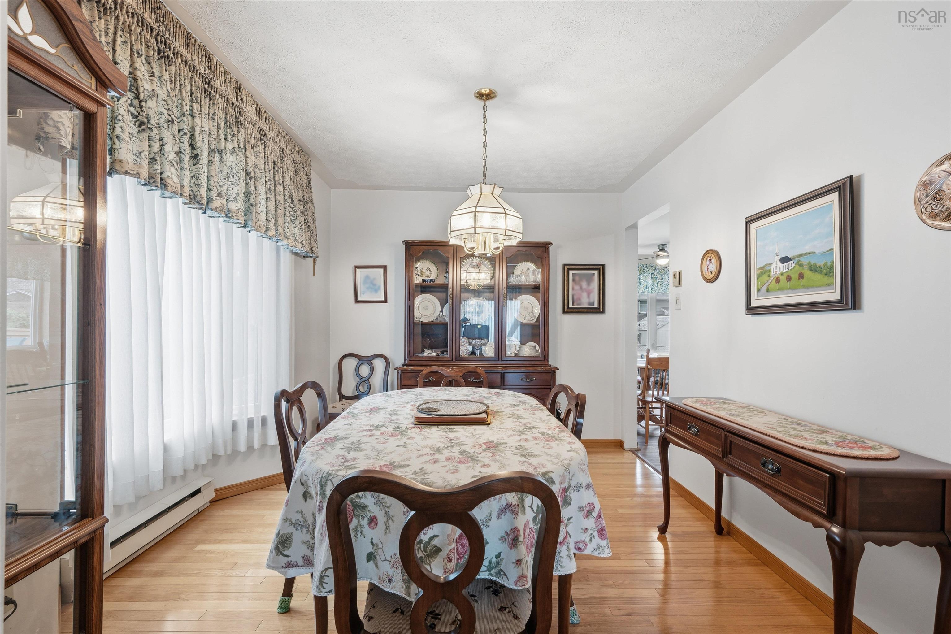 View image 9