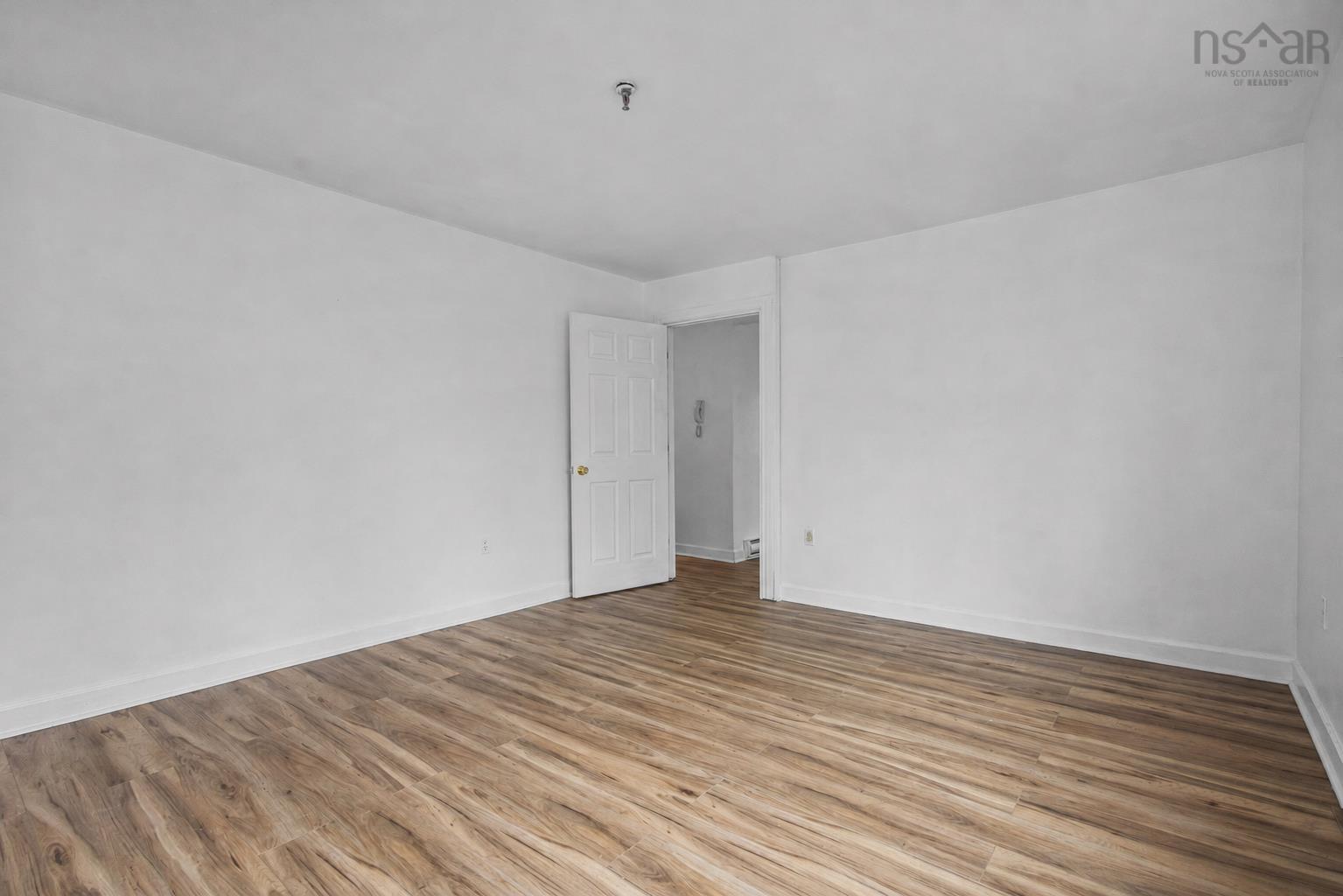 View image 19