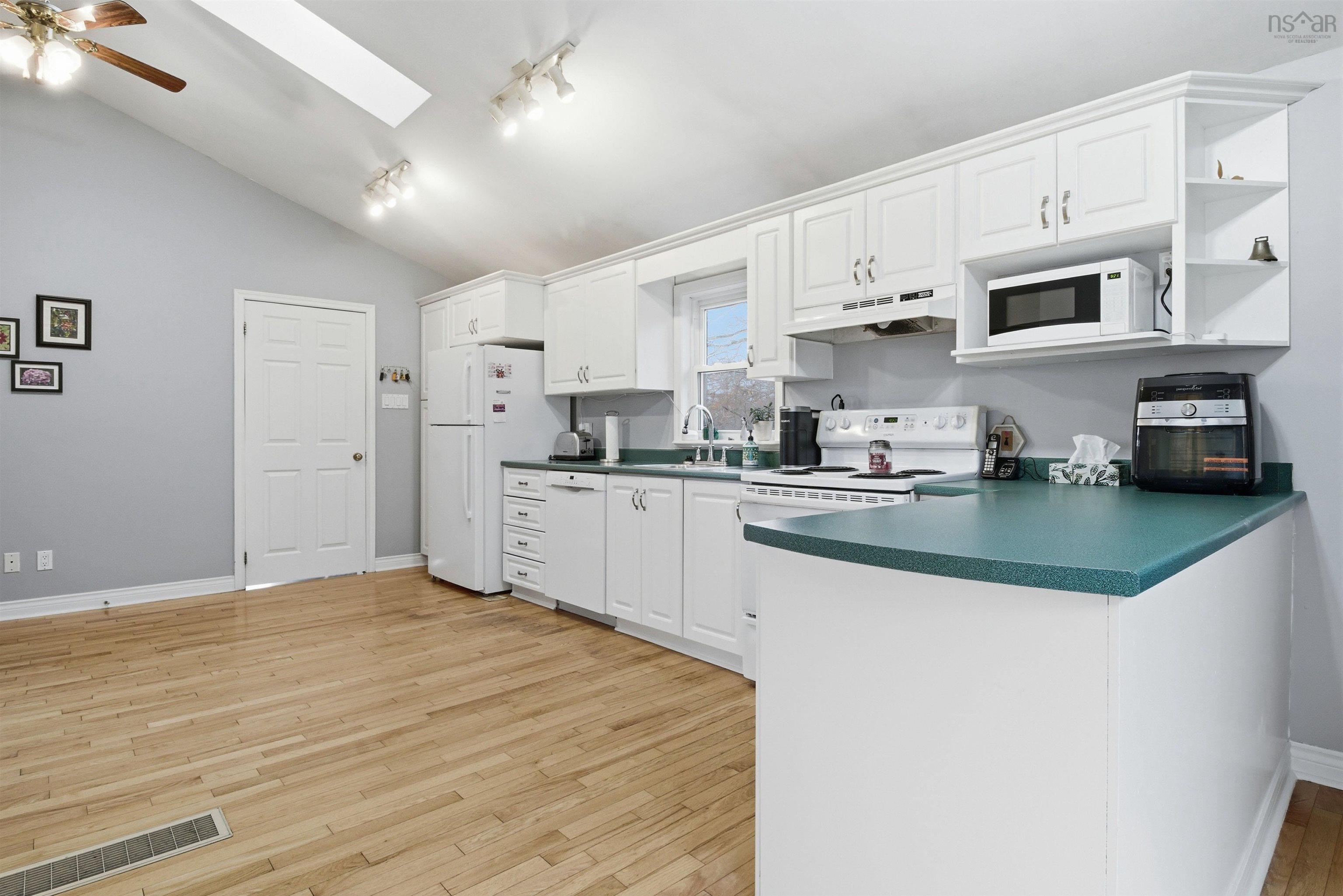 View image 11