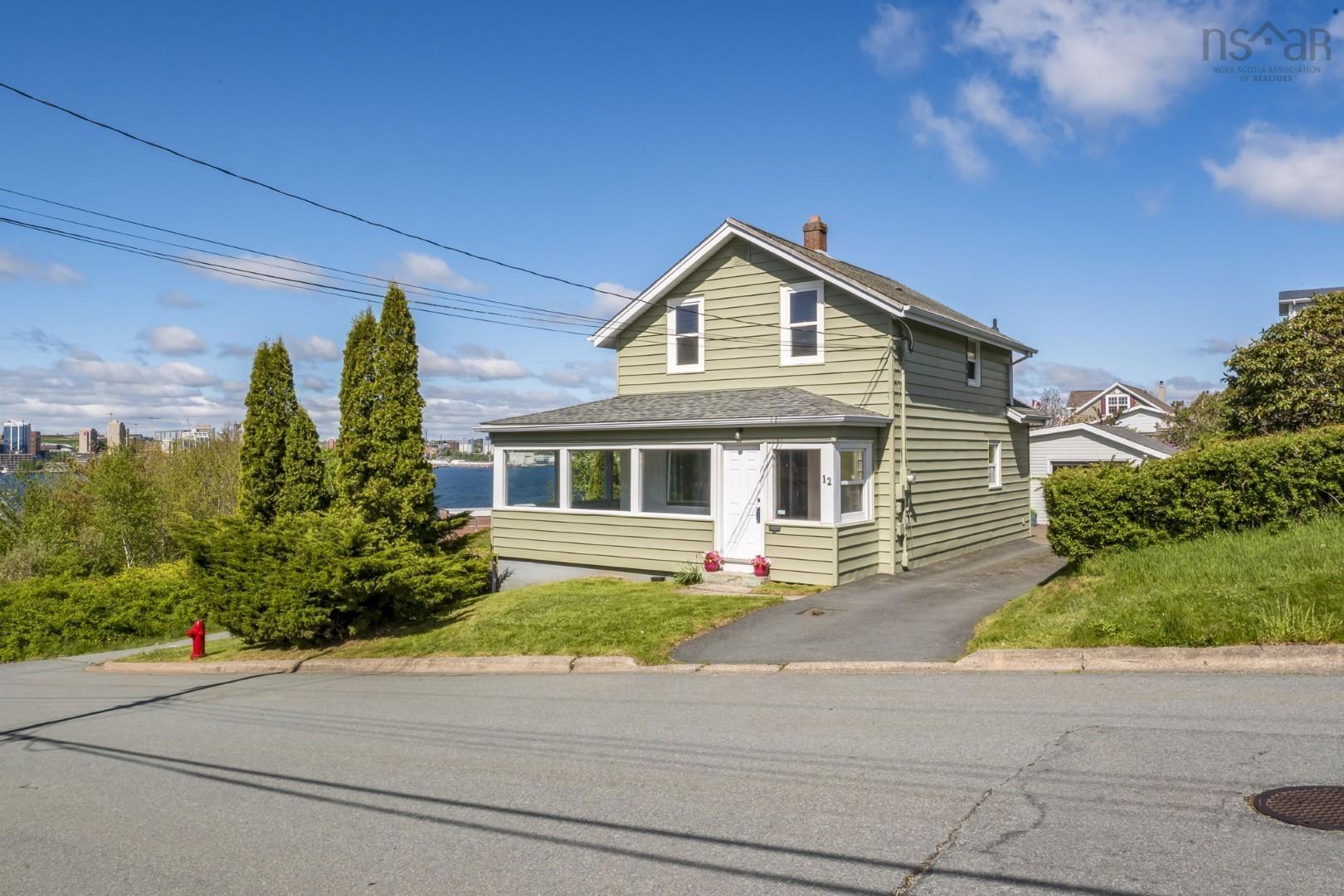 Thumbnail image for 12 Arthur Street MLS<sup>®</sup> 202612489