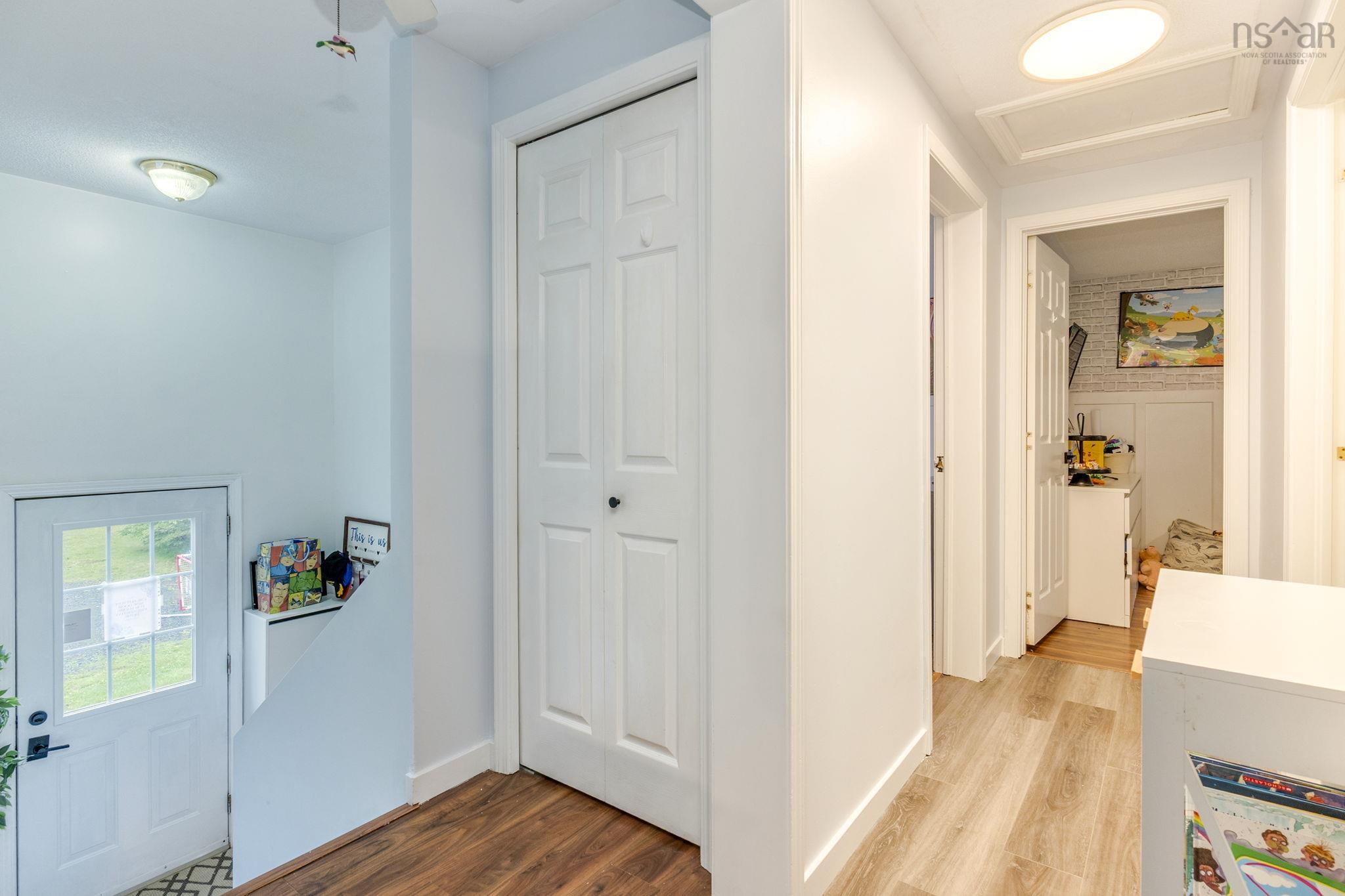 View image 18