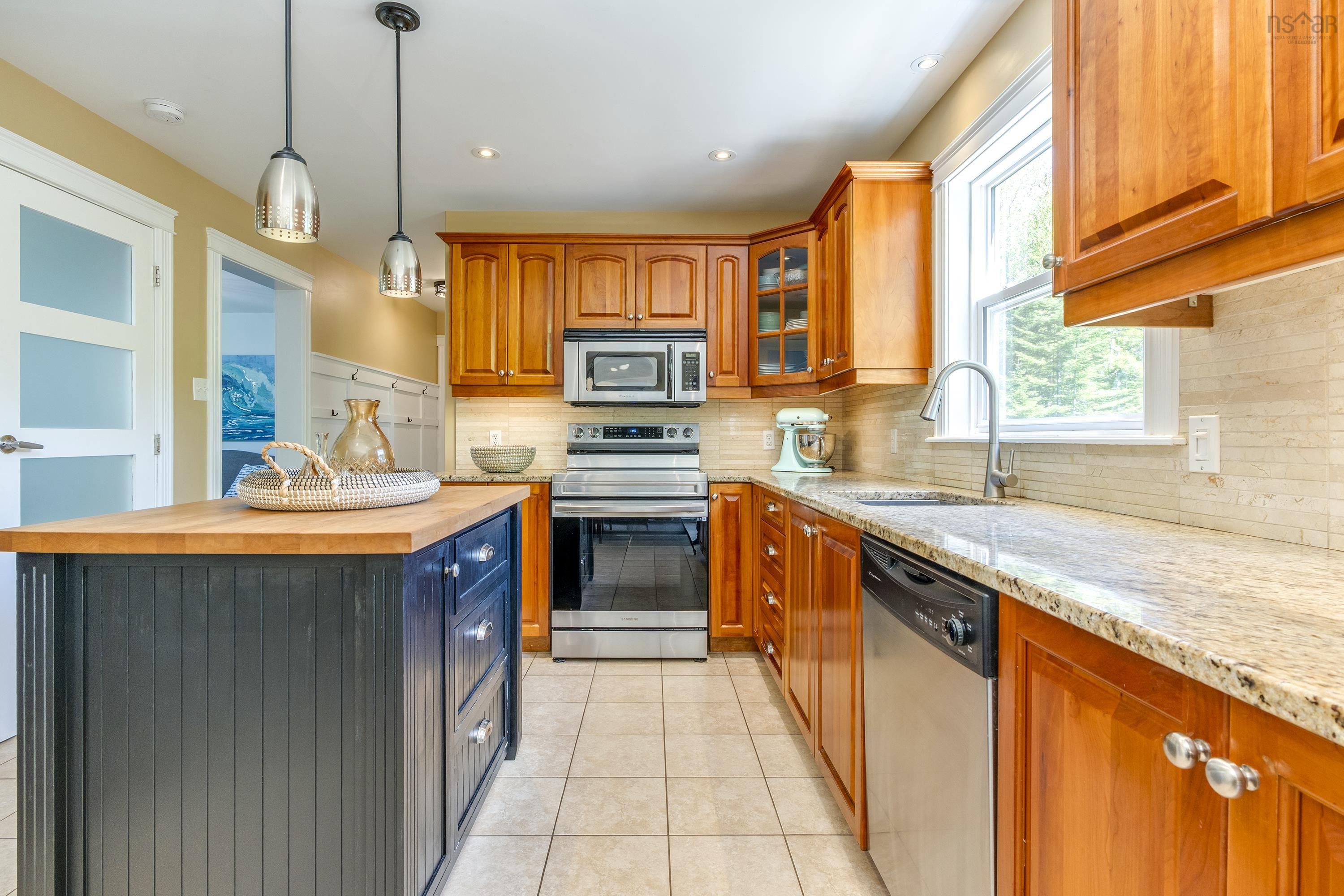 View image 12