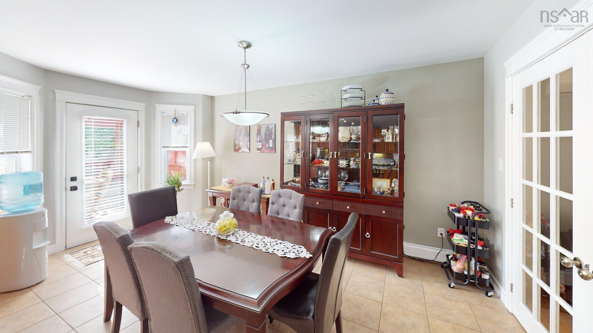 View image 11