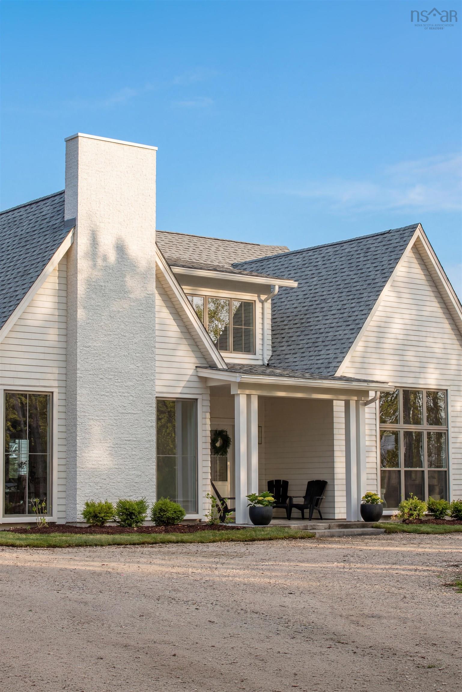 Thumbnail image for 130 Bellflower Lane MLS<sup>®</sup> 202612755