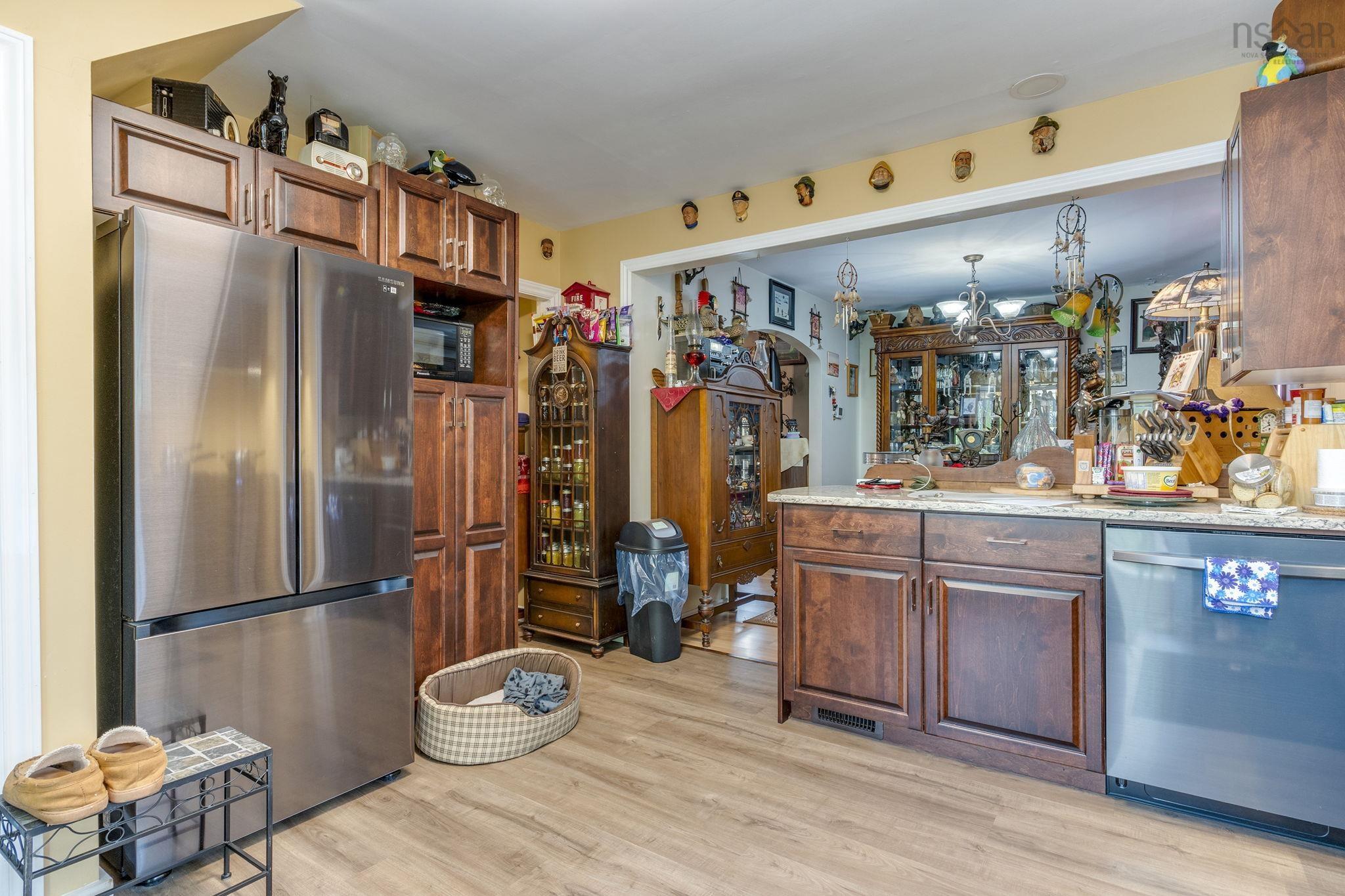 View image 18