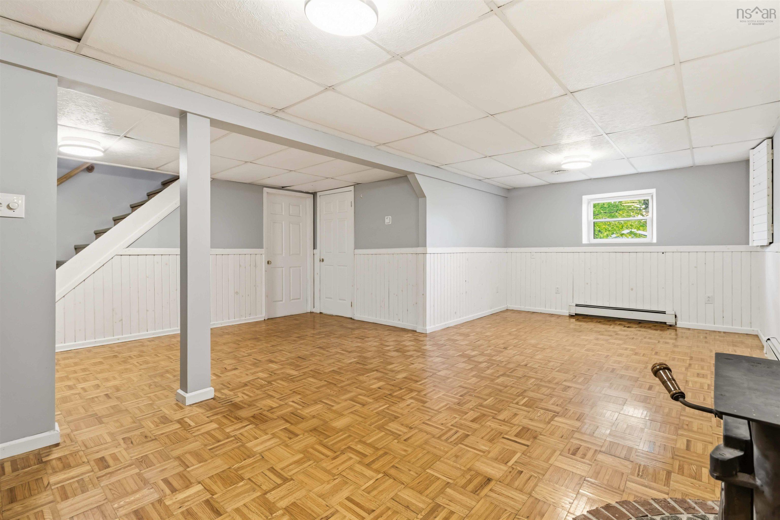 View image 32