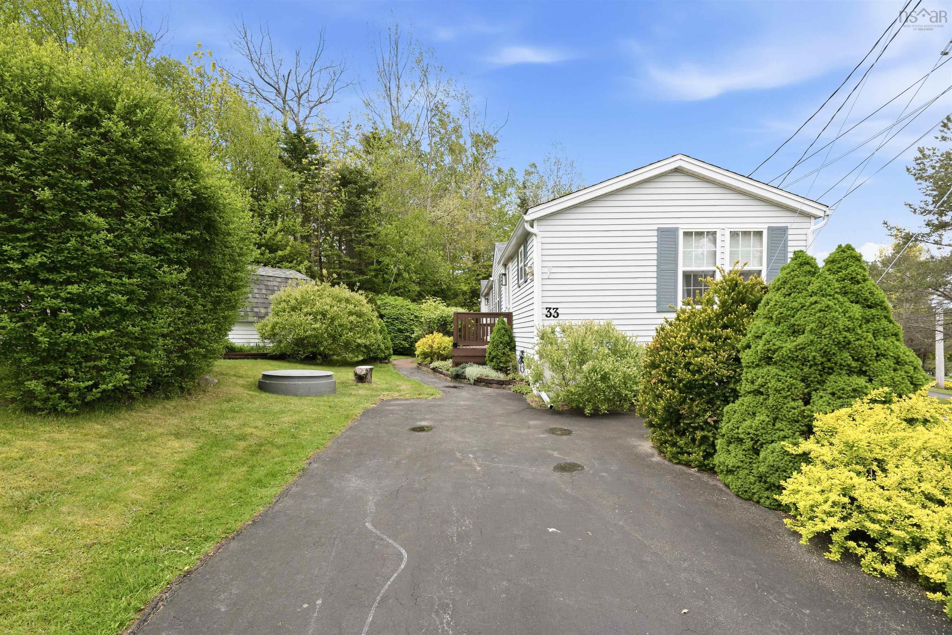 Thumbnail image for 33 Wagner Drive MLS<sup>®</sup> 202612780