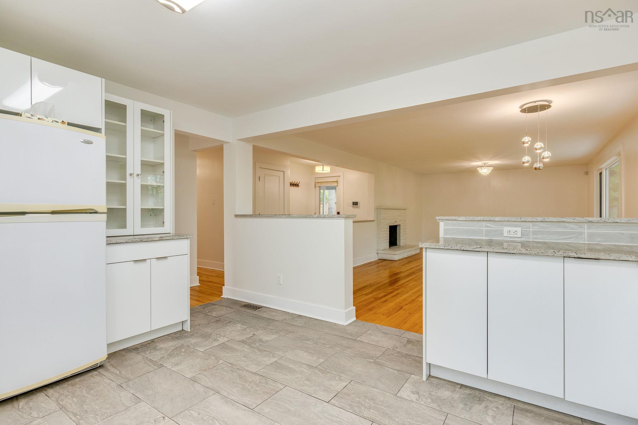 View image 12
