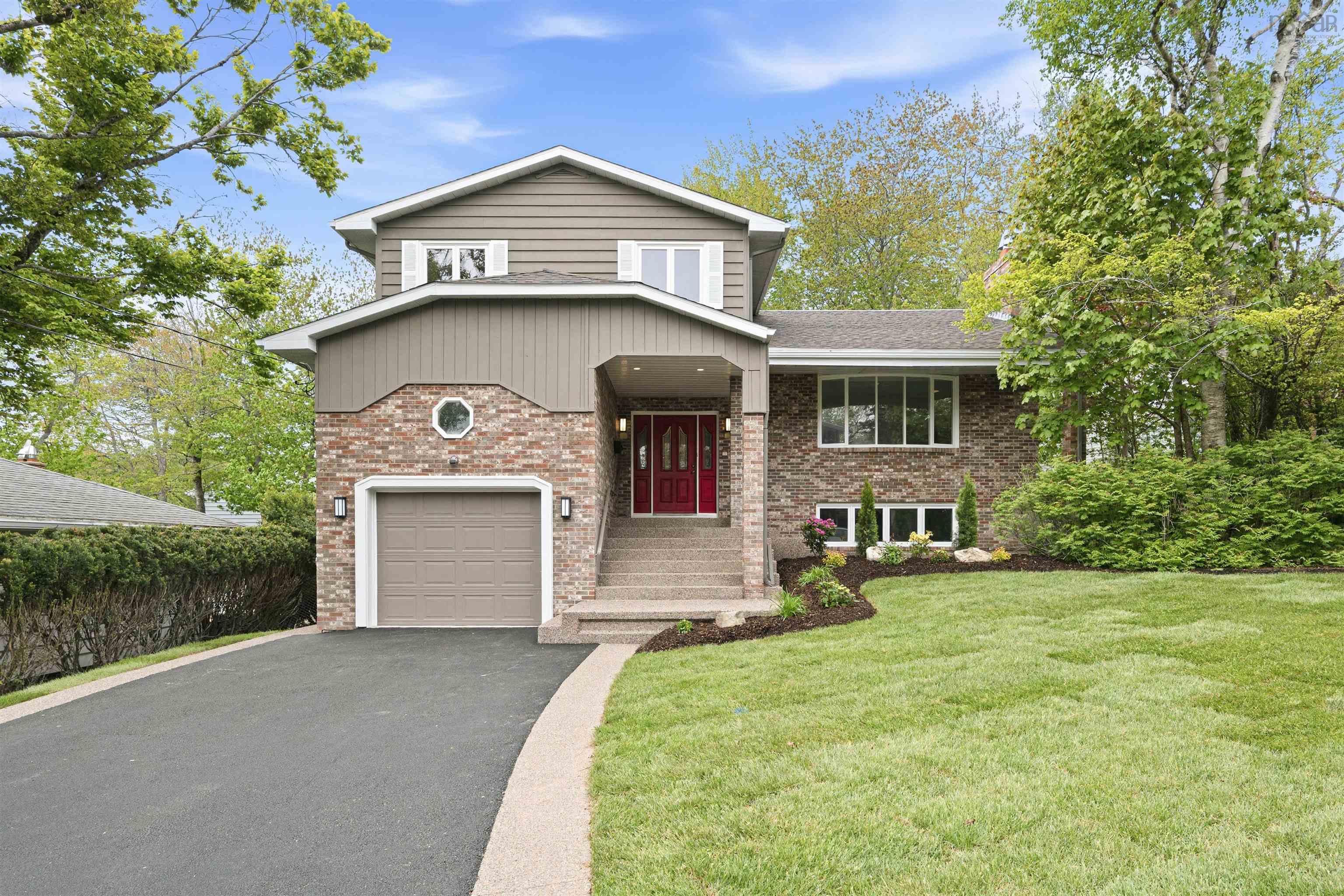 Thumbnail image for 12 Broadholme Lane MLS<sup>®</sup> 202612789
