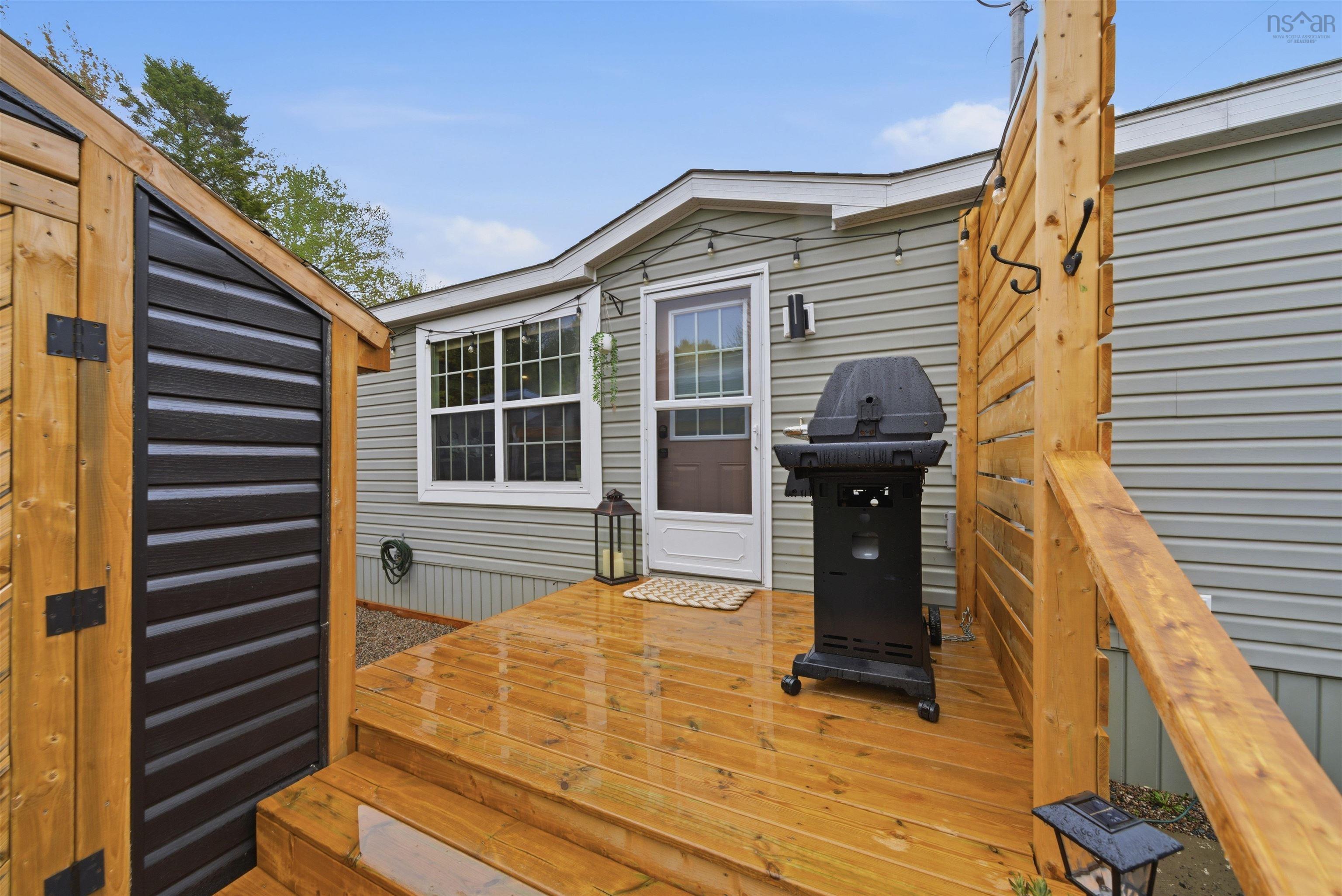 Thumbnail image for 204 Circle Drive MLS<sup>®</sup> 202612808