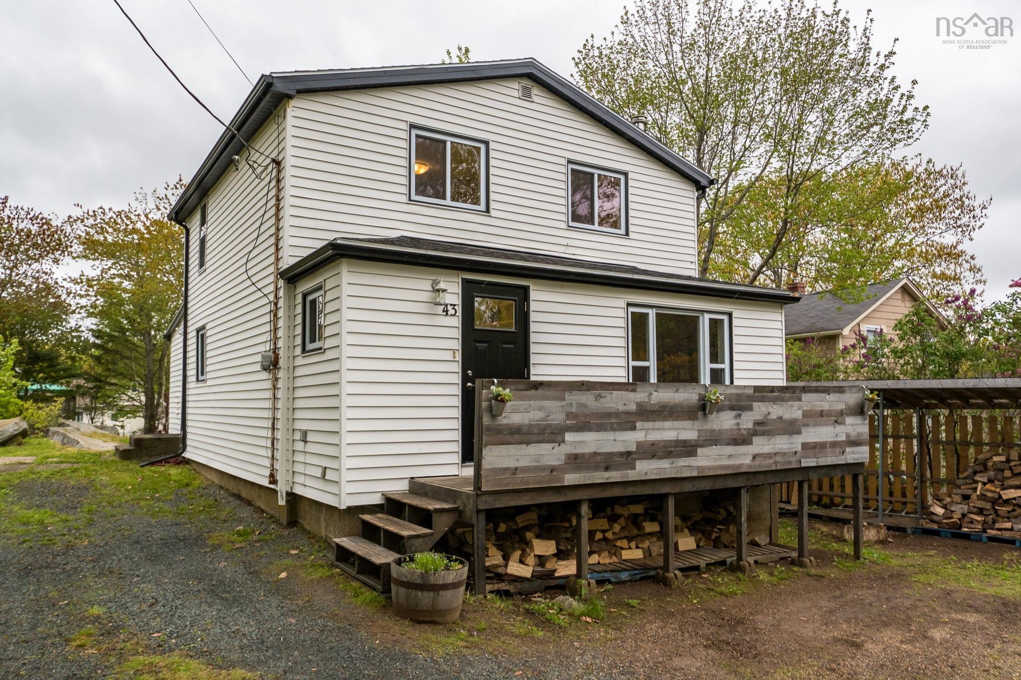 Thumbnail image for 43 Winchester Avenue MLS<sup>®</sup> 202612843
