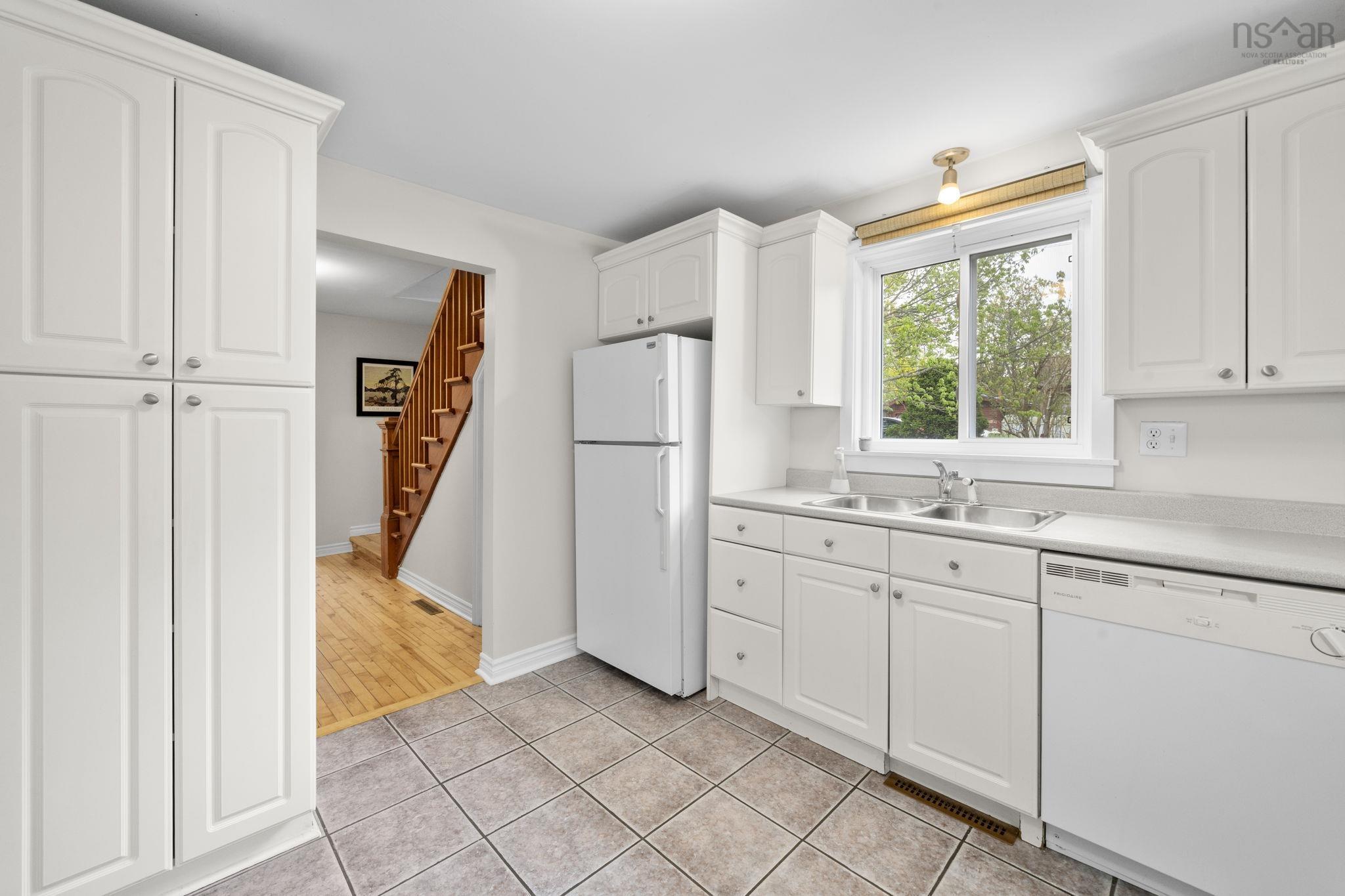 View image 18
