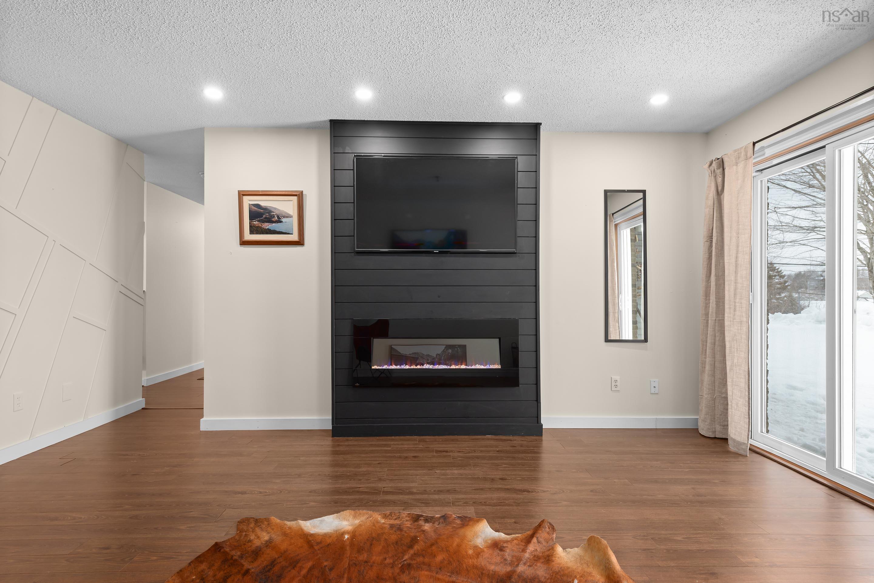 View image 9
