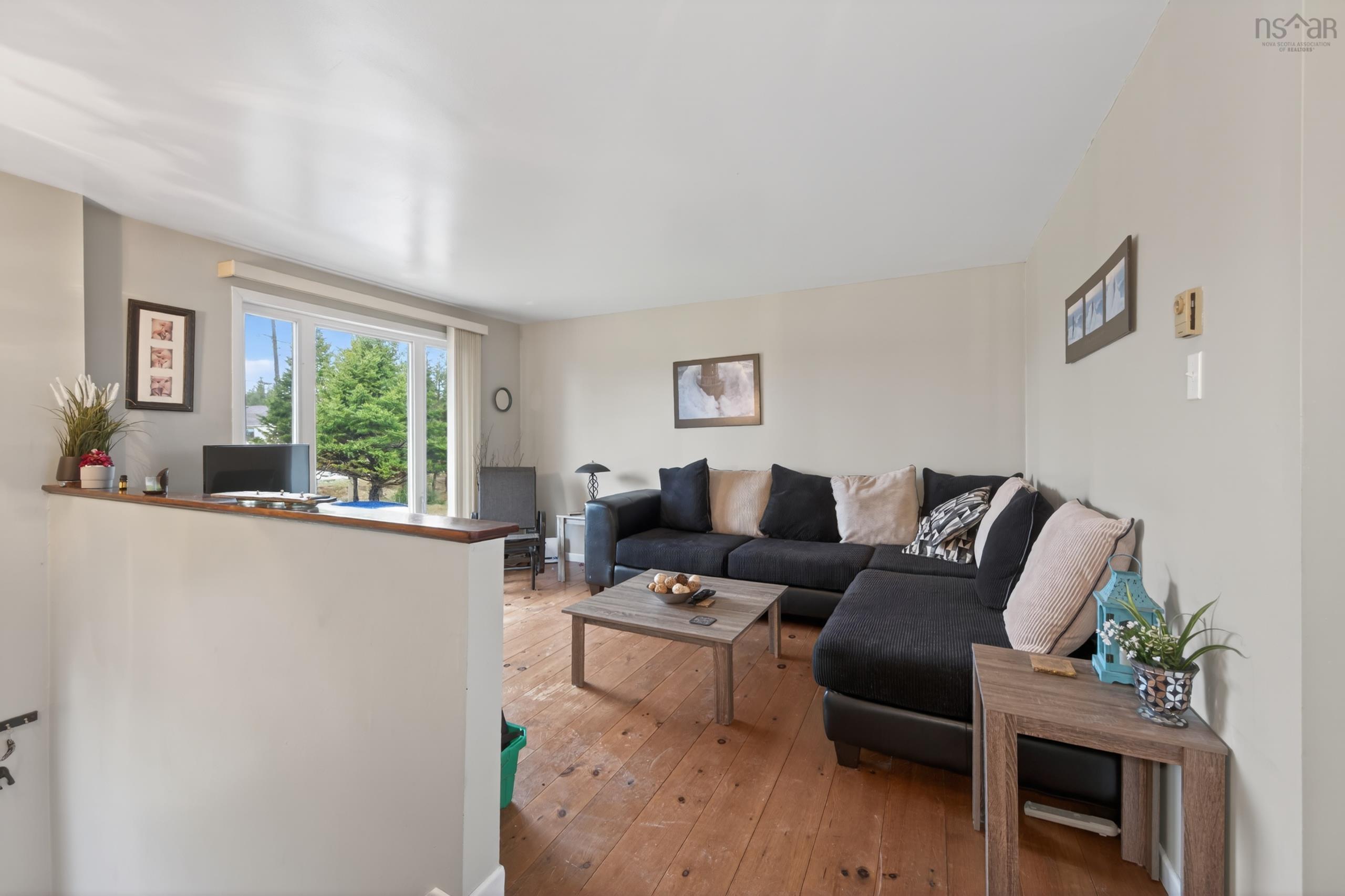 View image 9