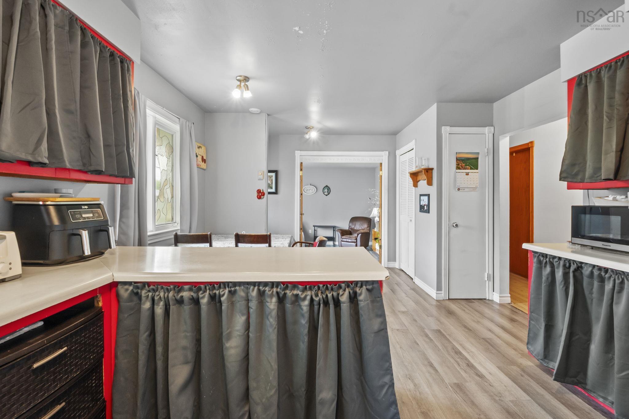 View image 11