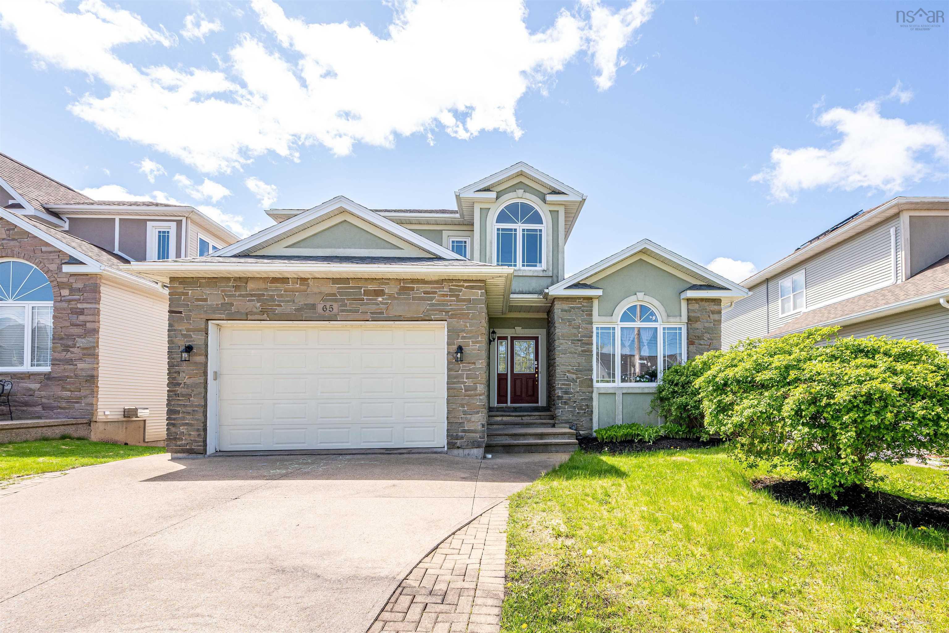 Thumbnail image for 65 Stone Gate Drive MLS<sup>®</sup> 202612952