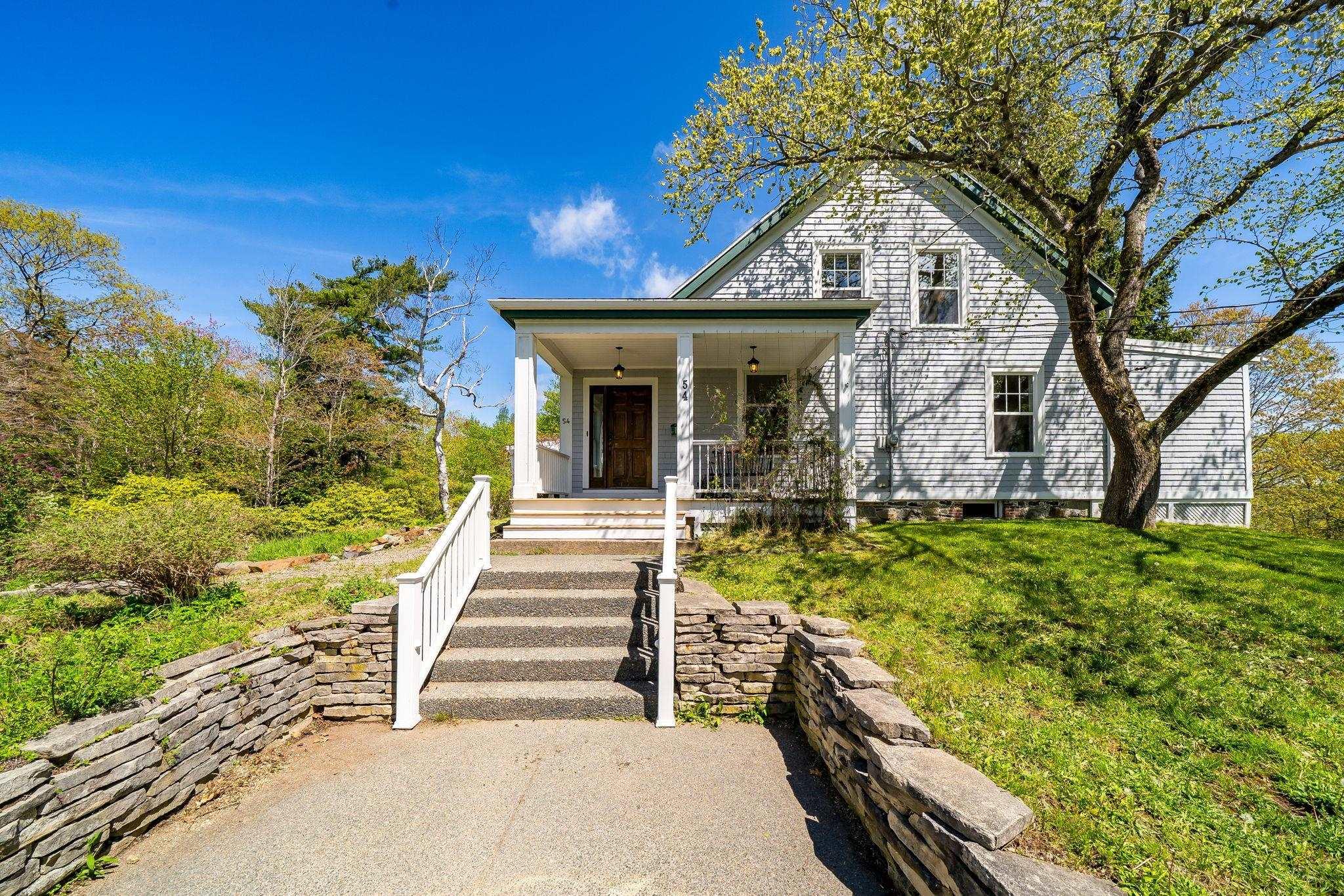 Thumbnail image for 54 Parkhill Road MLS<sup>®</sup> 202612956