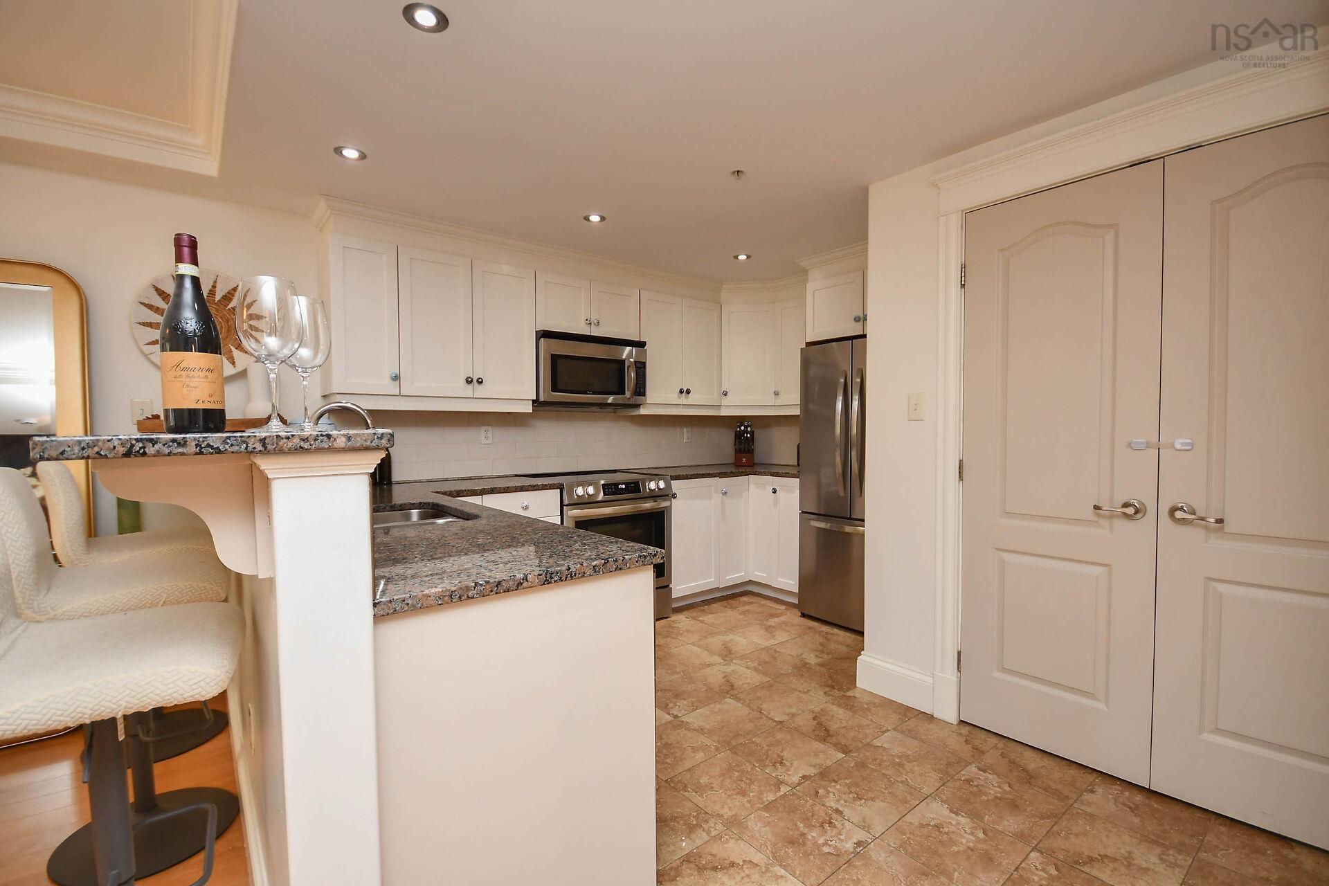View image 12